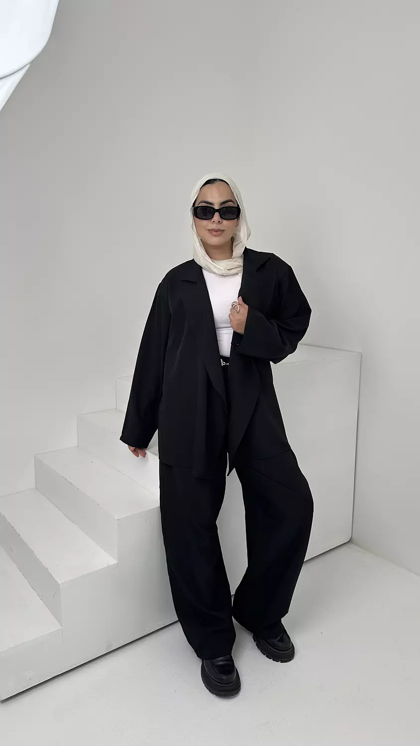 Elan Set In Black