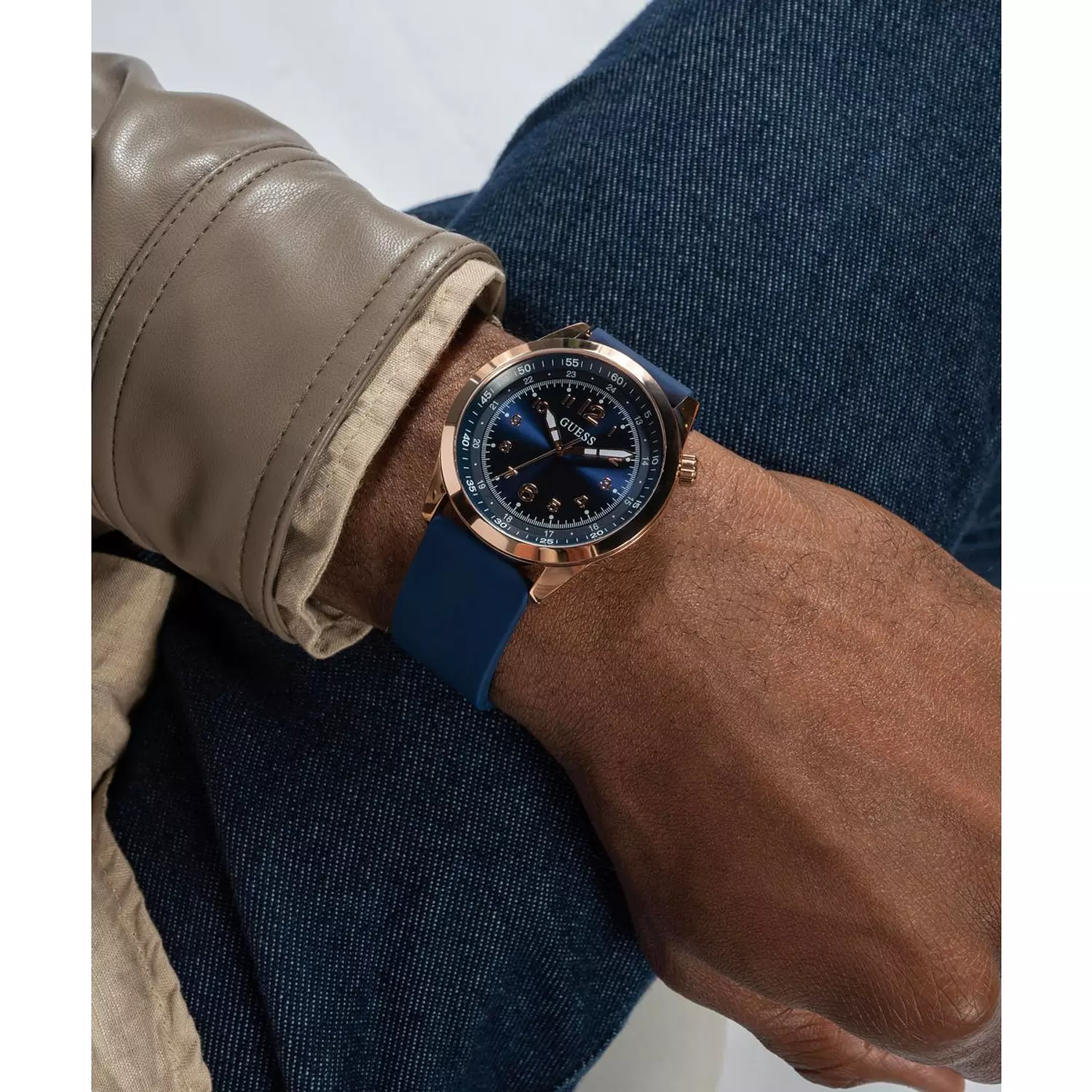 GUESS MAX Mens Blue Rose Gold Tone Analog Watch Blue Silicone Smooth Strap 5