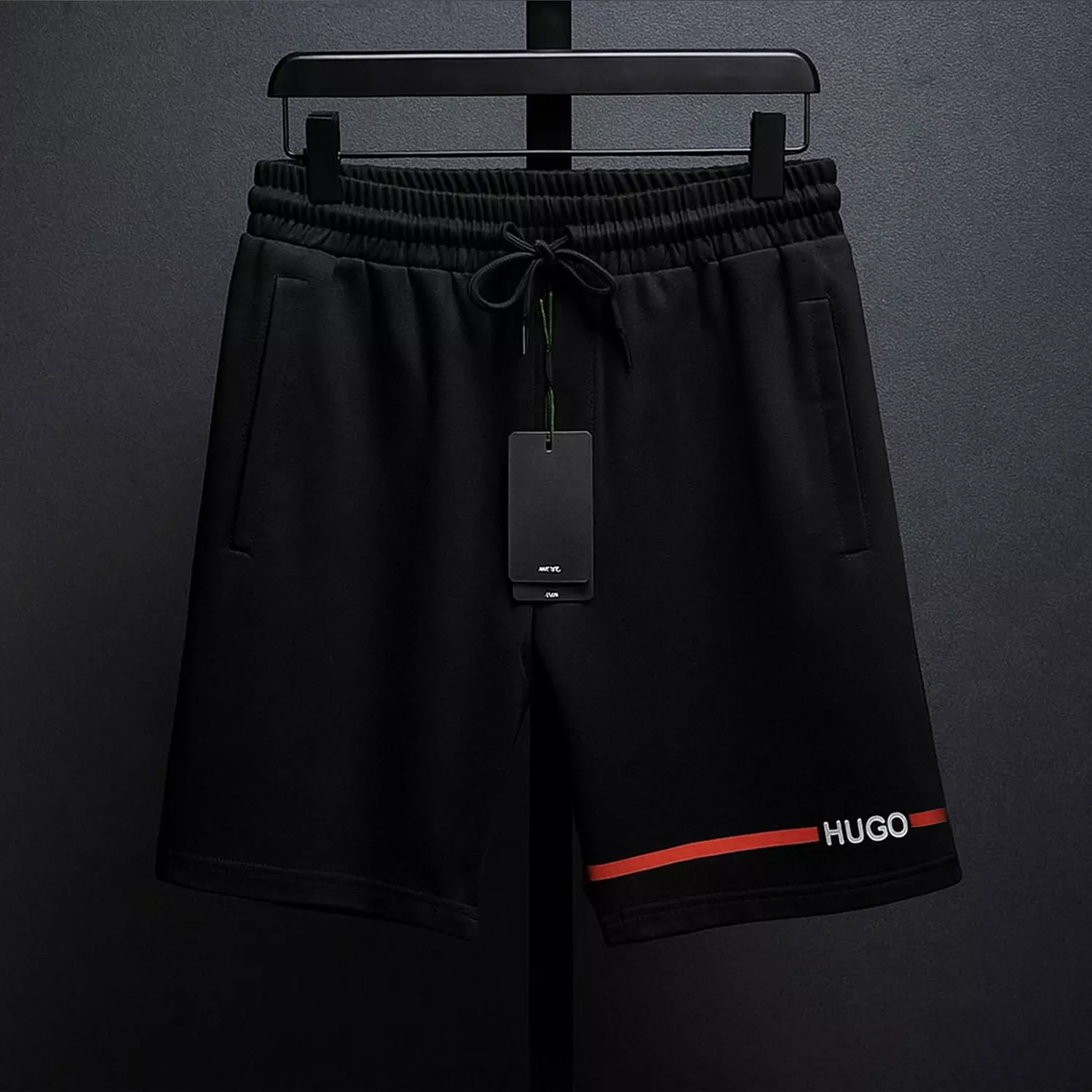 Short Hugo Red Line 3