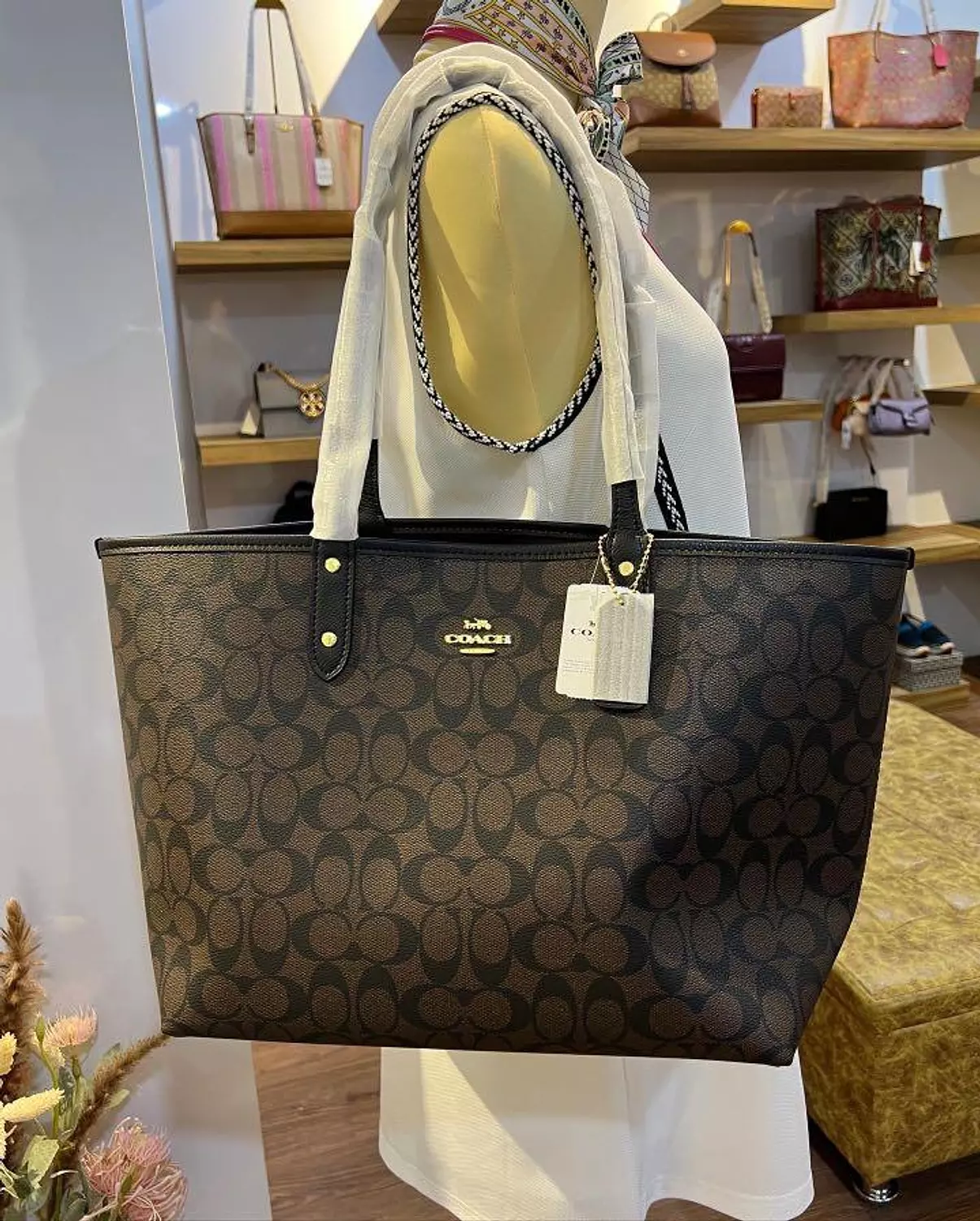 COACH REVERSIBLE CITY TOTE HANDBAG 2