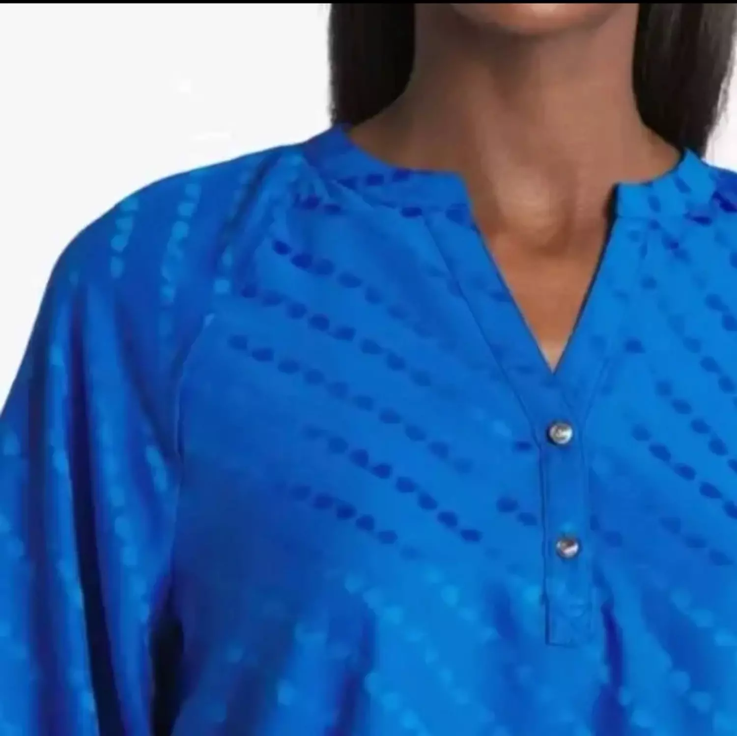 KARL Lagerfeld Paris A vibrant Royal blue 2