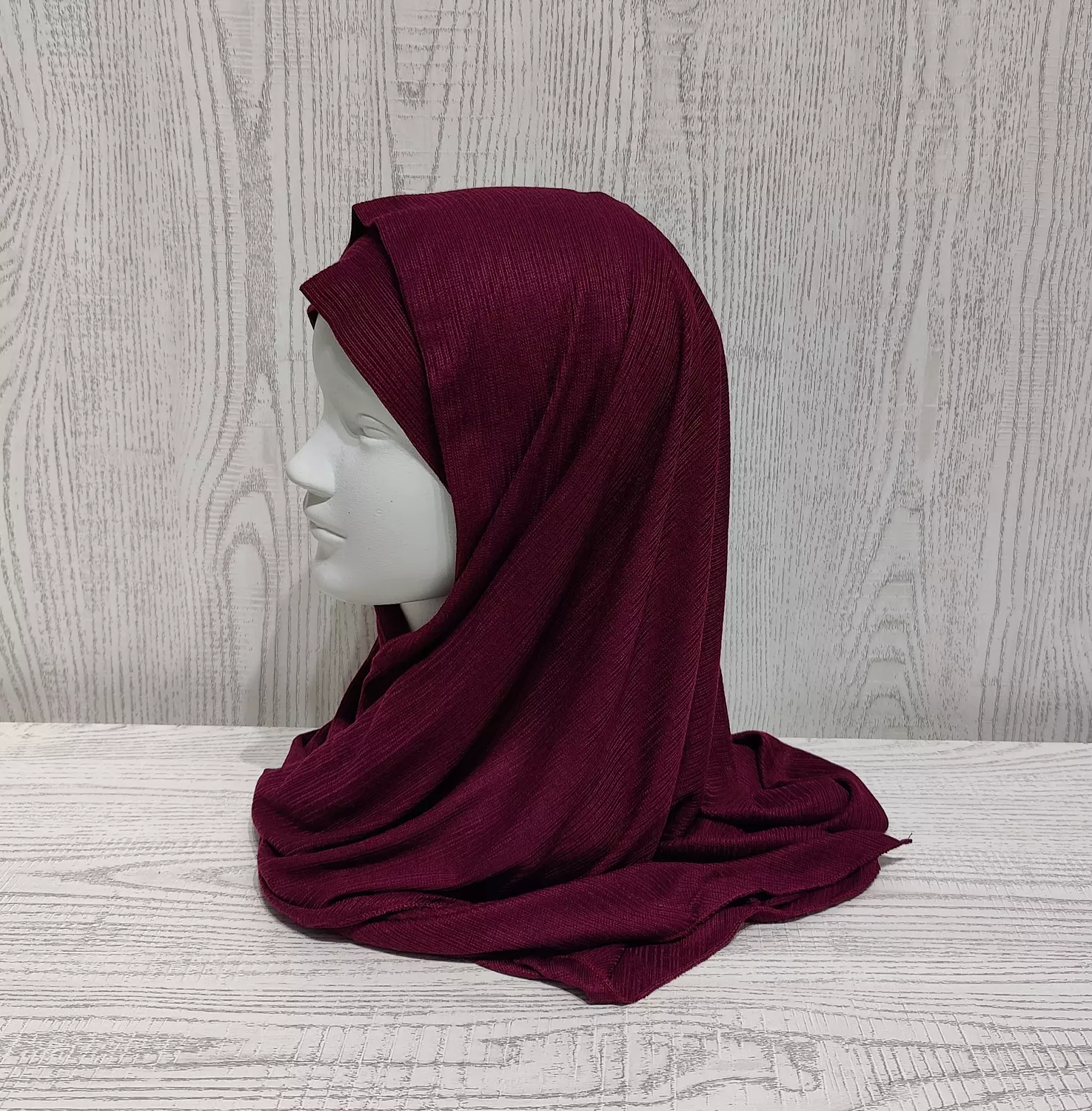 Easy Scarf-Cherry image