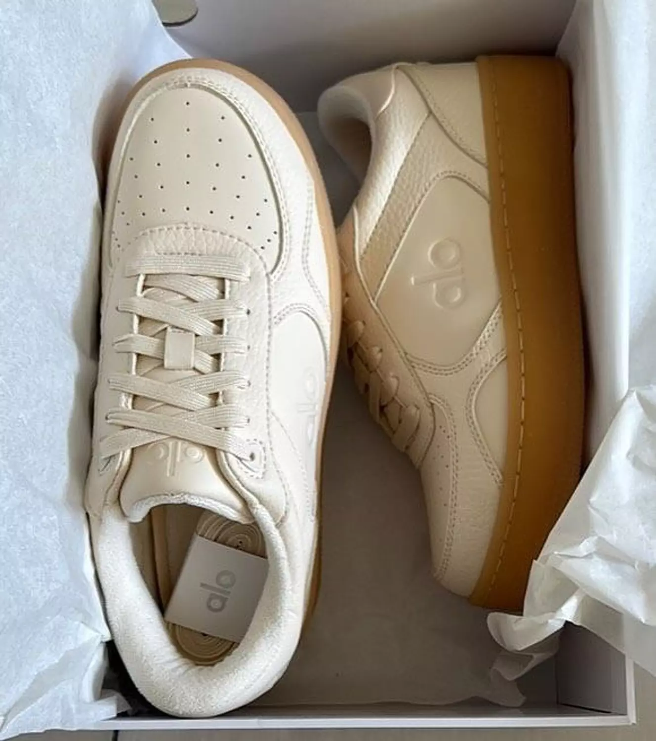 Alo Beige Sneakers  2