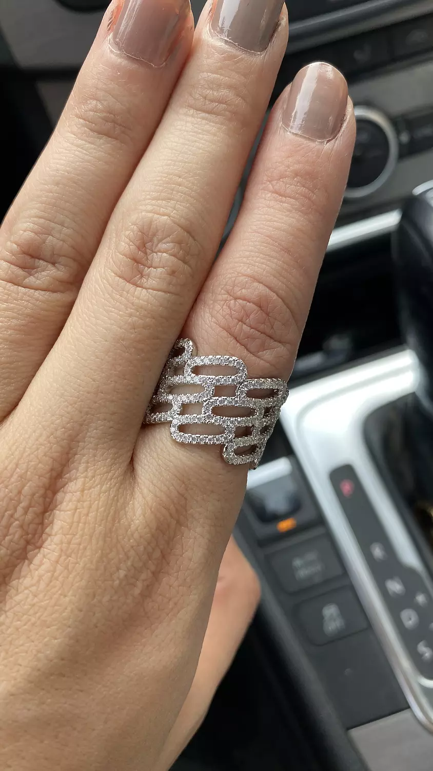 Elegant ring 💍  2