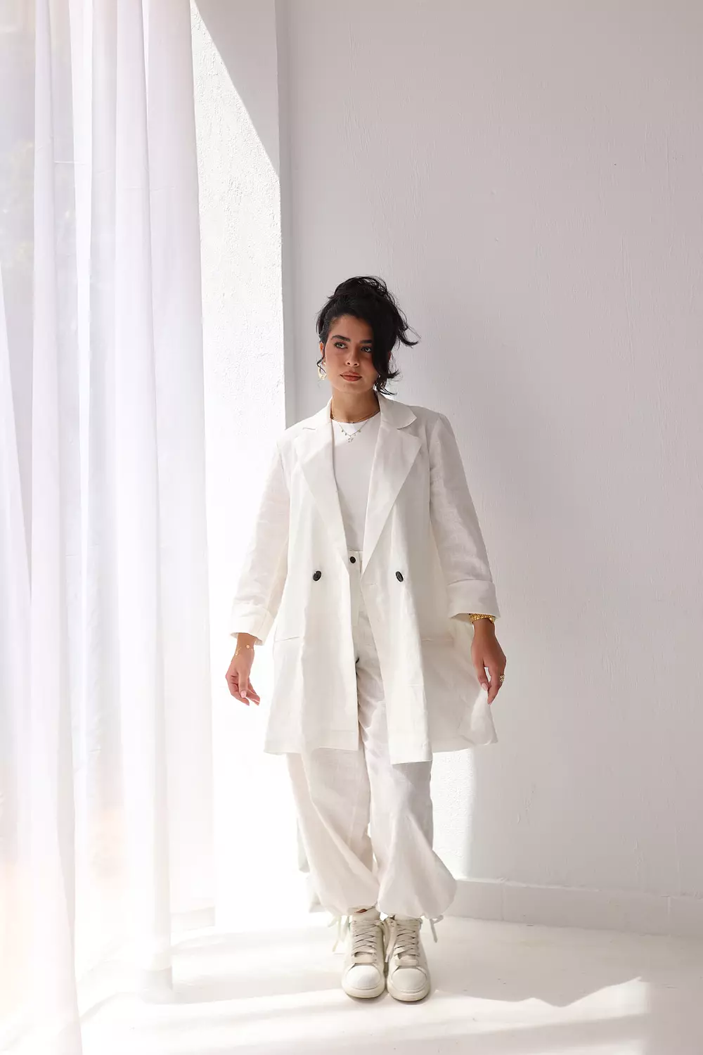 Linen wrapped pants in white hover image