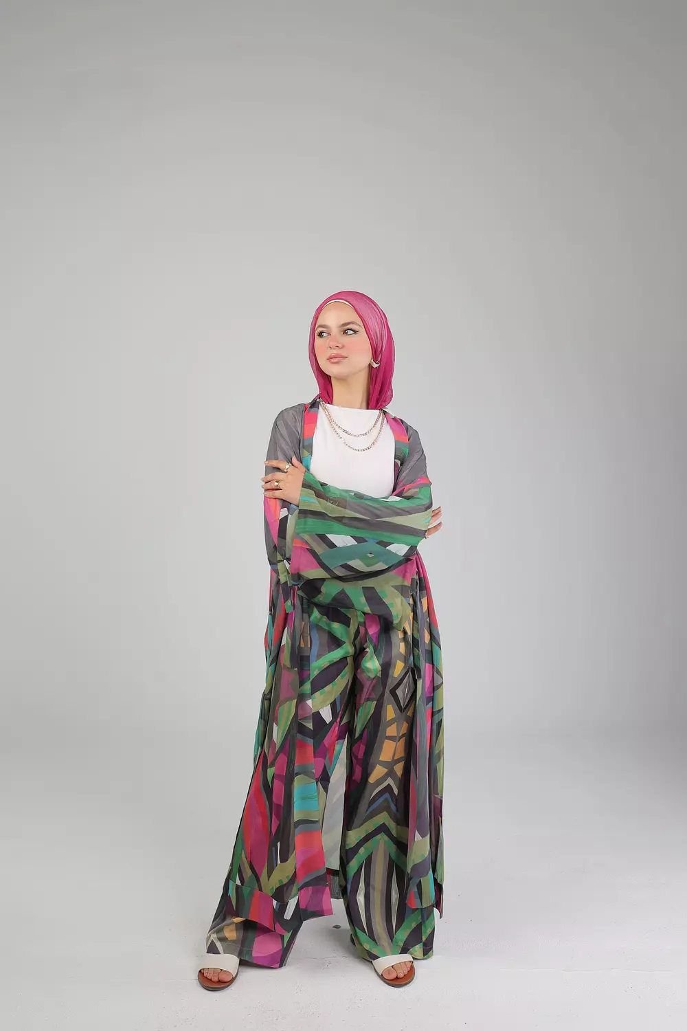 <p style="text-align: center"><span style="color: #ffffff">GEOMETRIC SET</span></p>