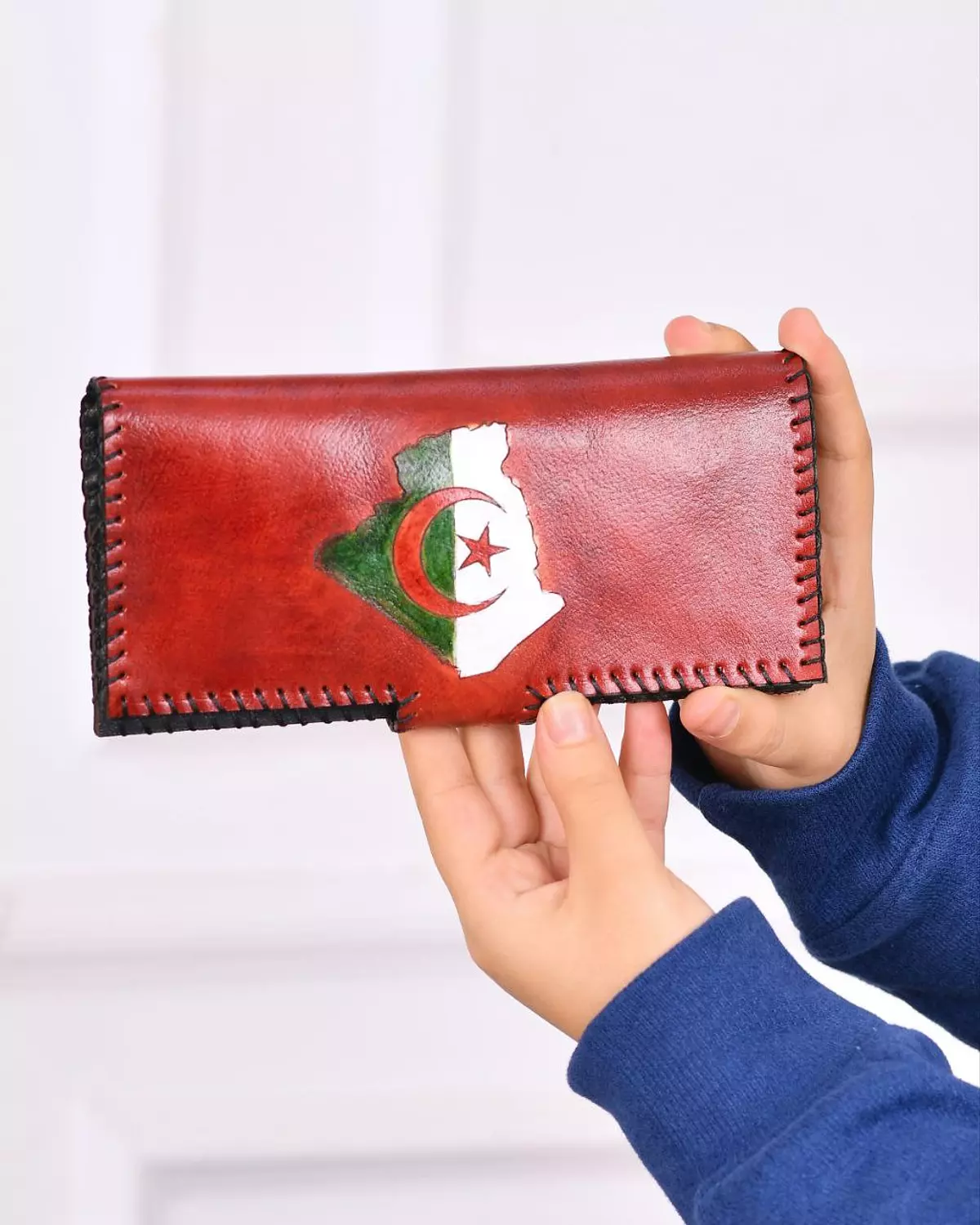 flag wallet image