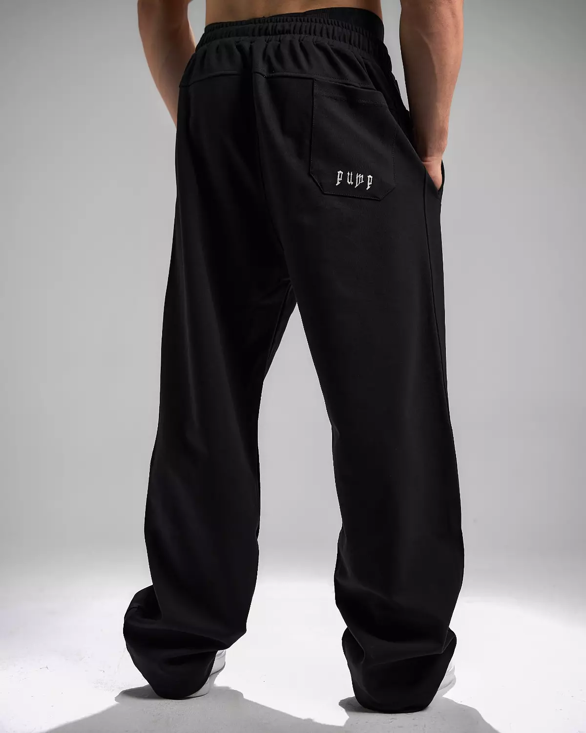 CLASSIC BAGGY SWEATS- black 3