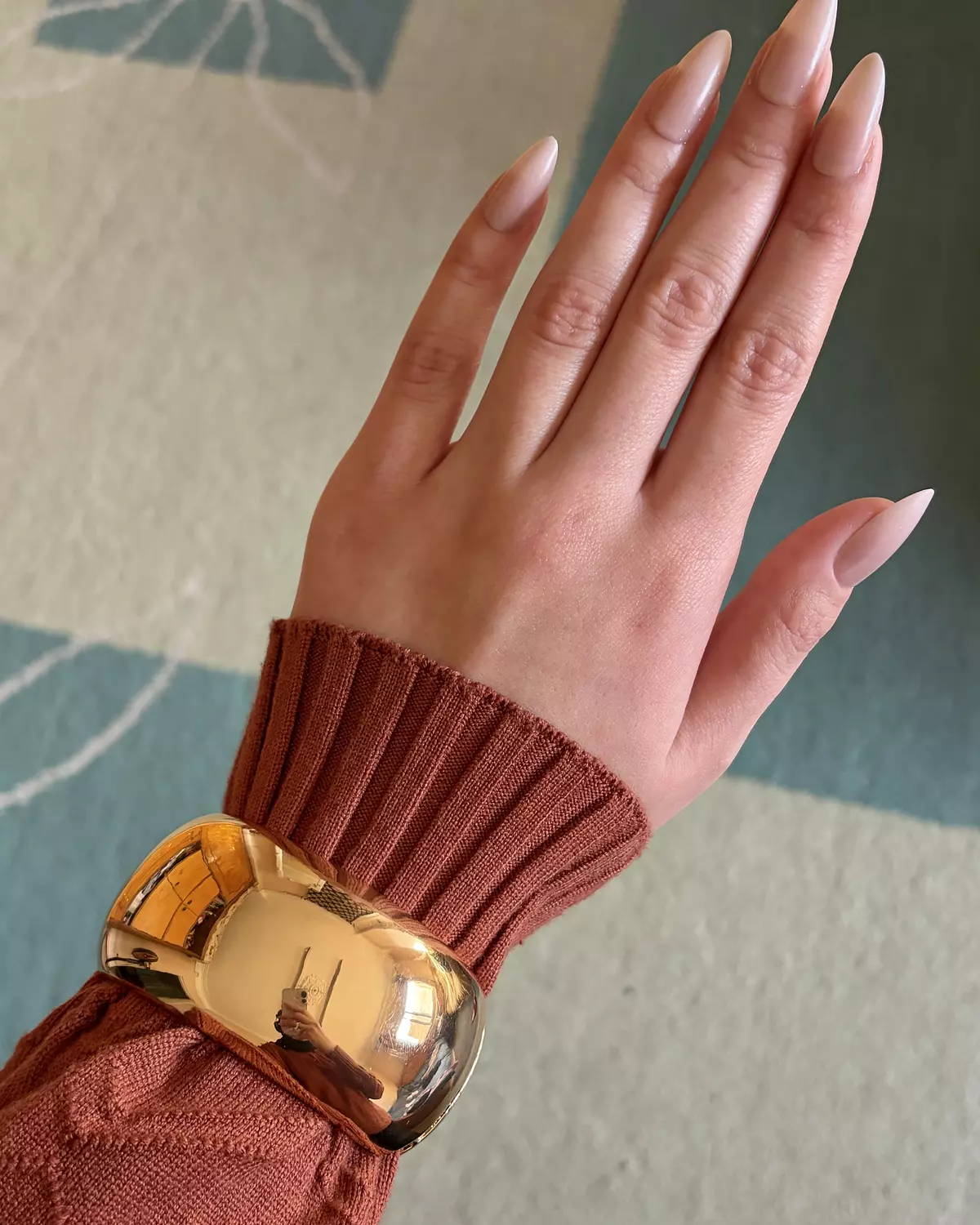 Big chunky bangle- gold  1