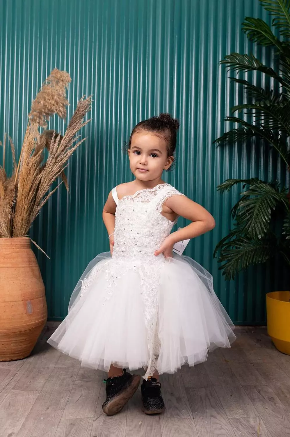 Kids wedding dress (Dalaa) image