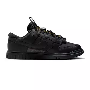triple black nike dunks