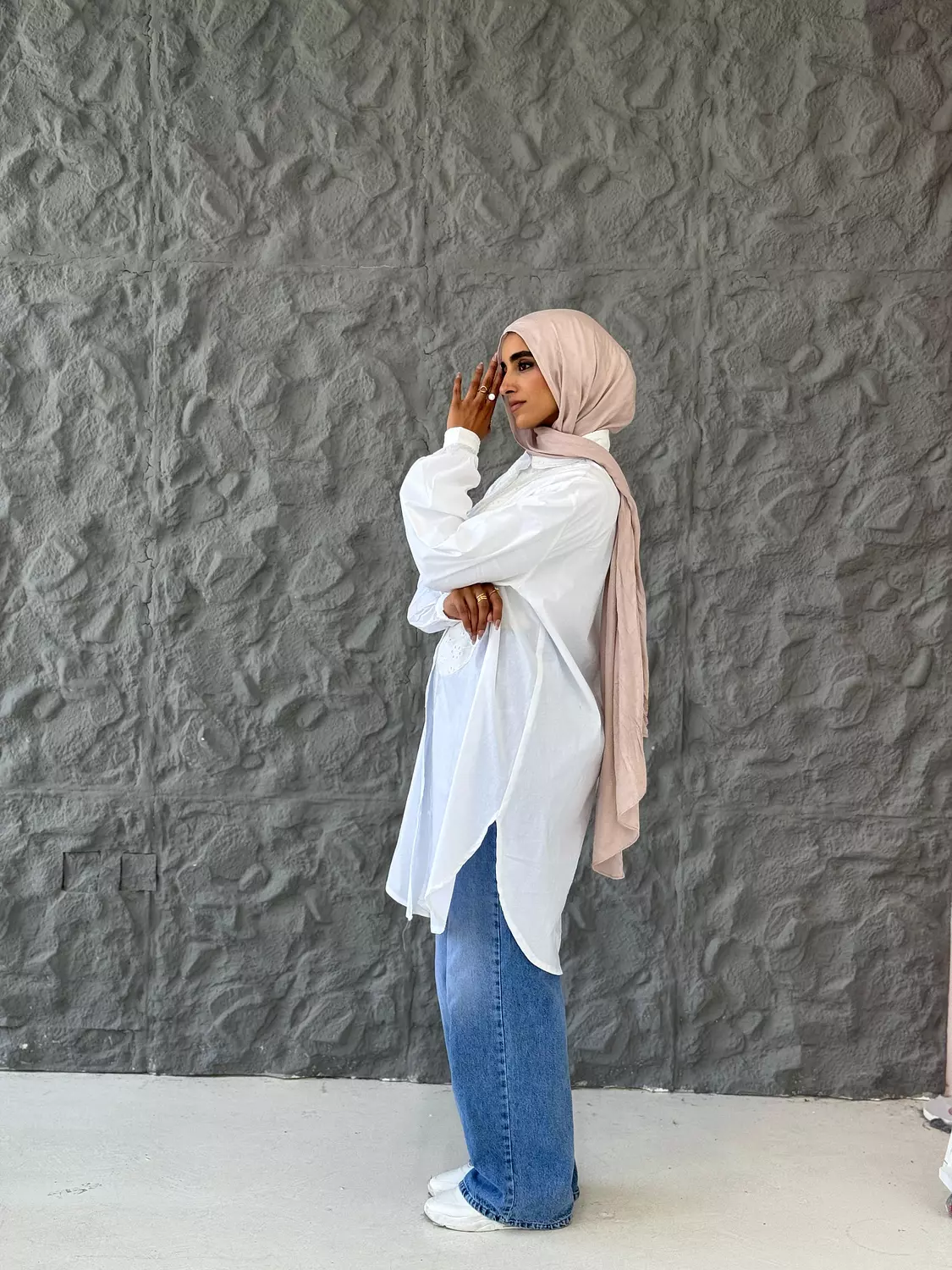 Yasmine Poplin Cotton Long Shirt in White 5