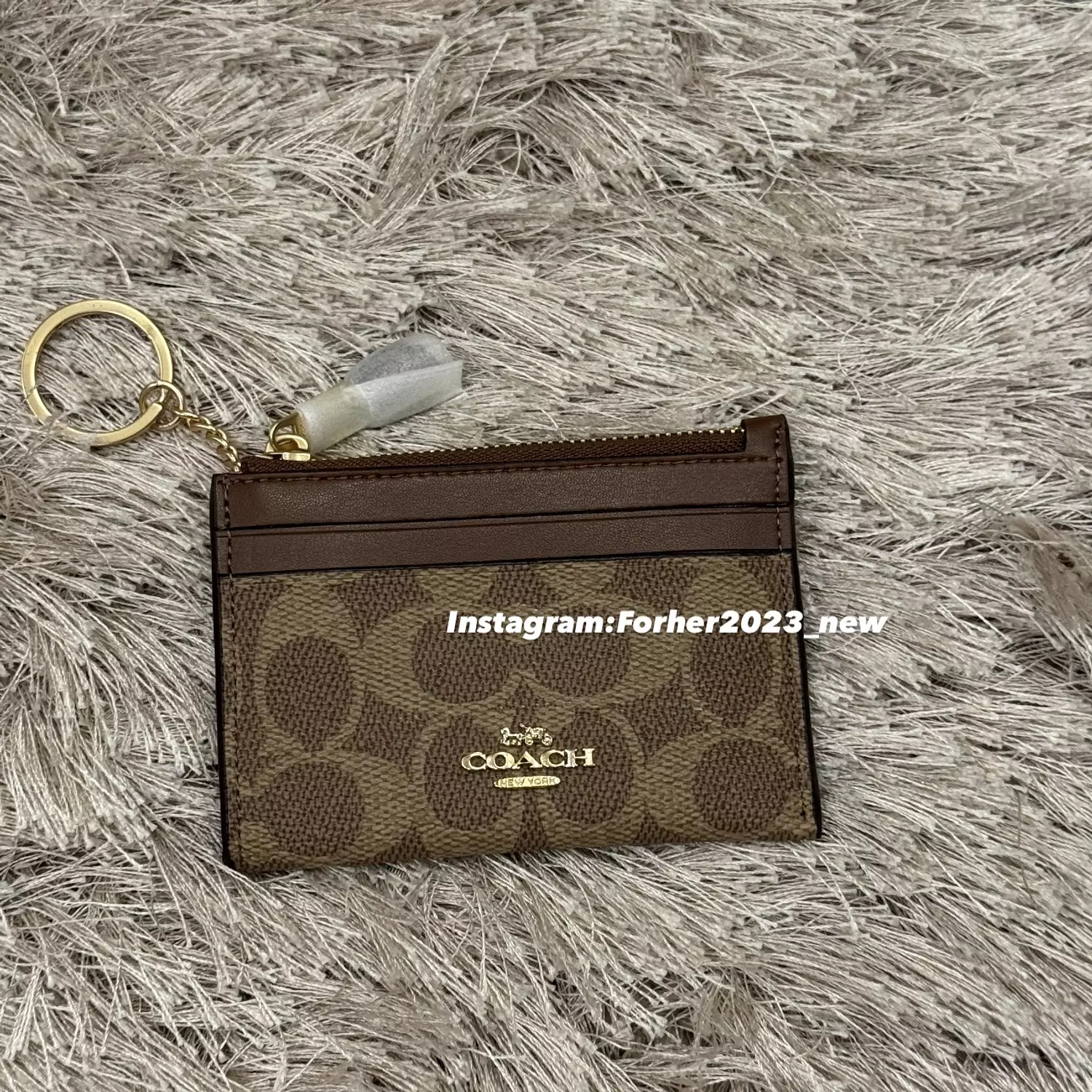 Coach skinny ID case in tan brown 1