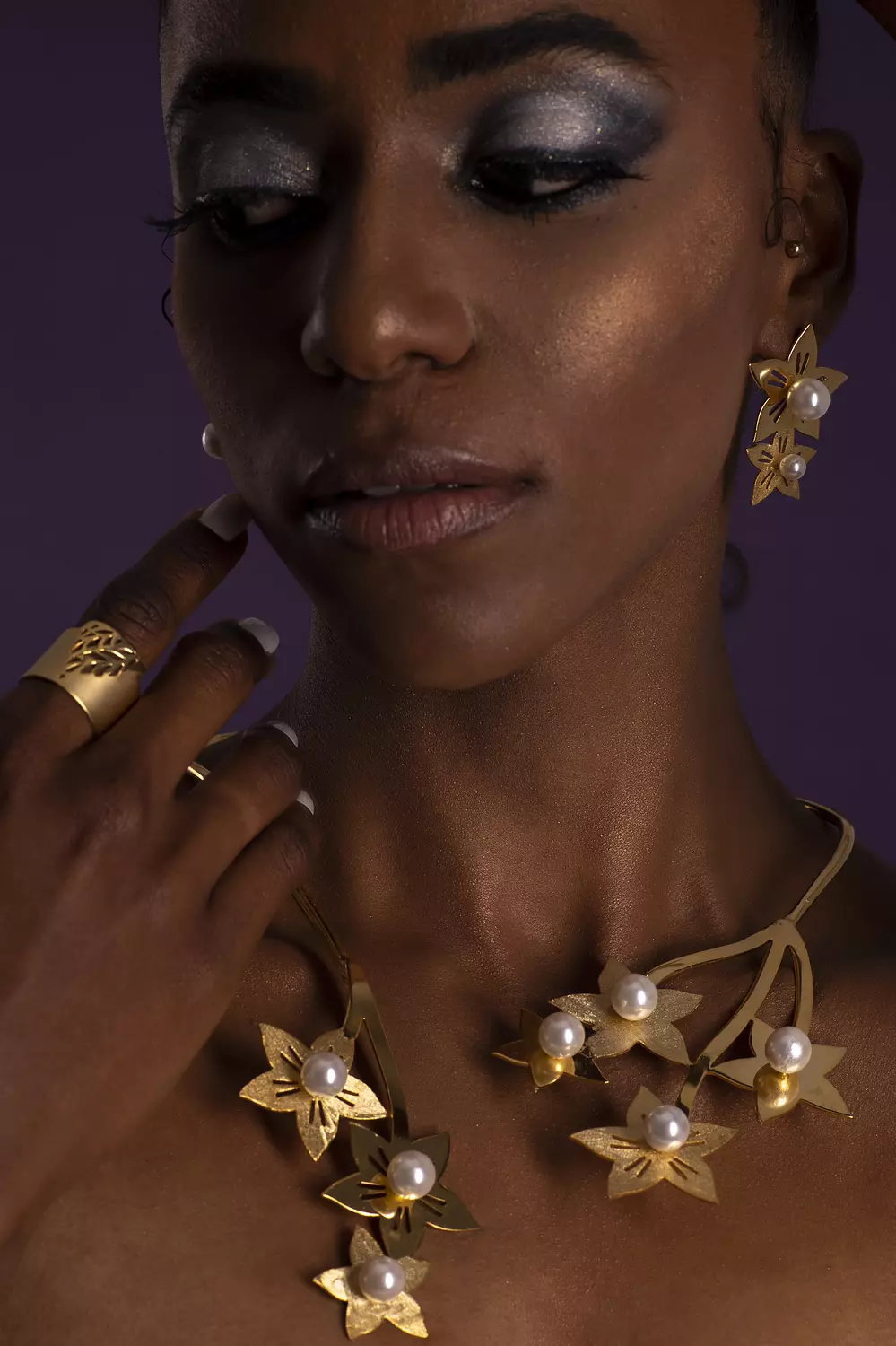 Pearly Neckless 3