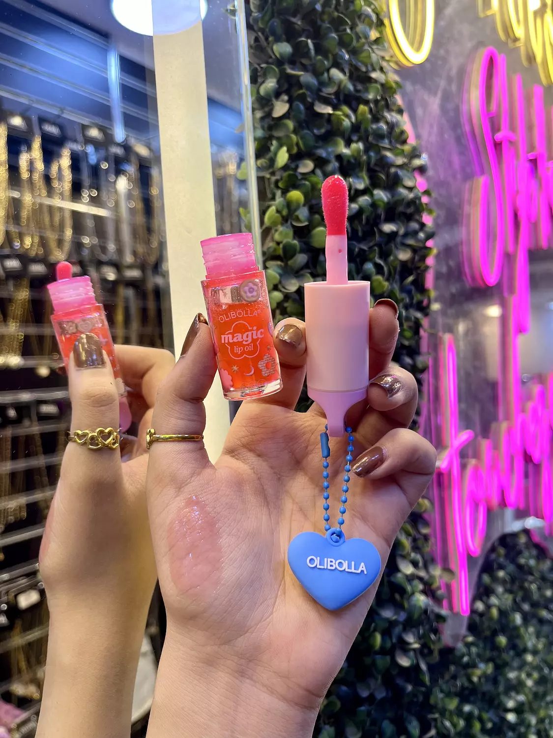 Magic Lip oil Olibolla hover image