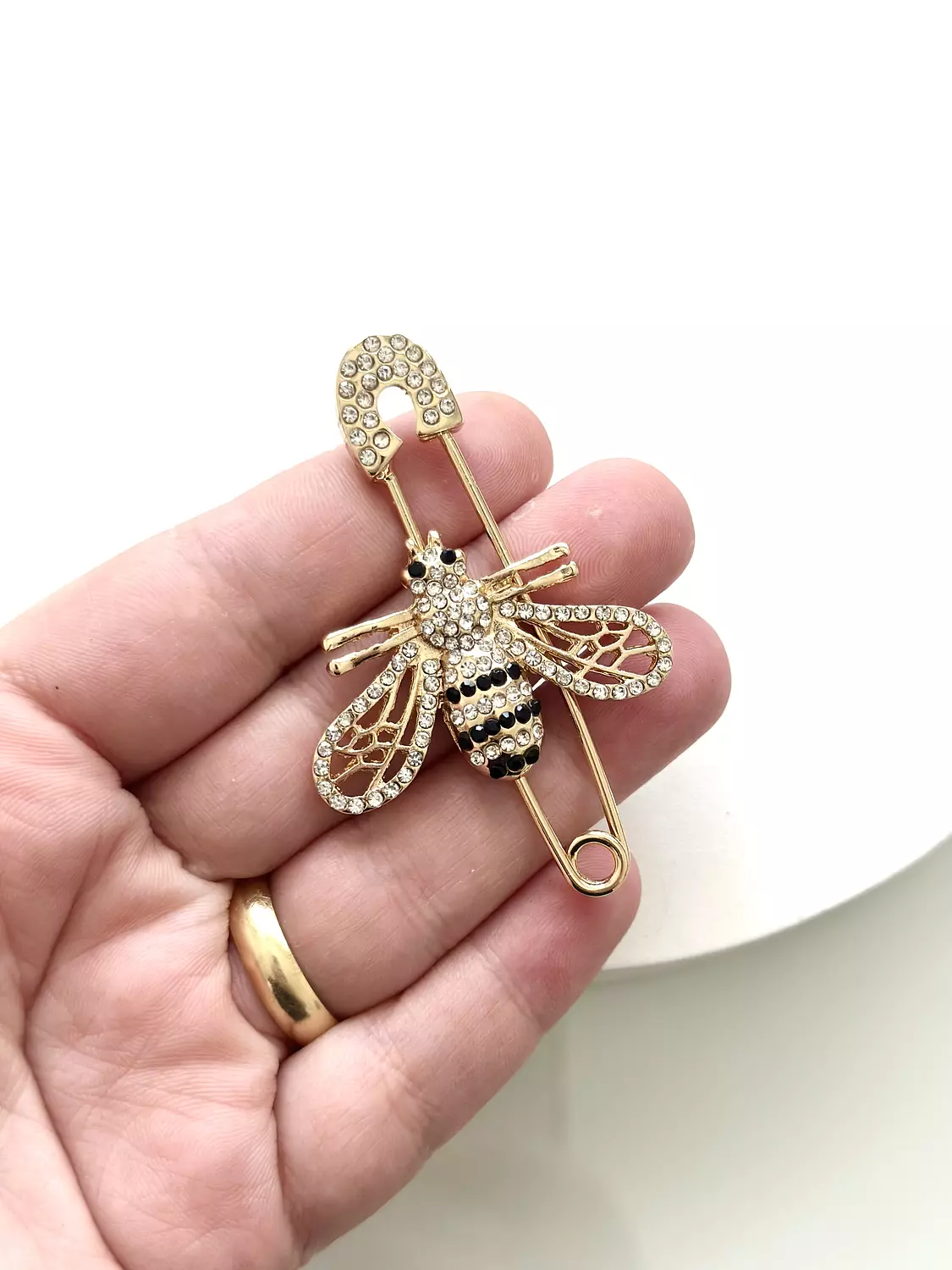 Bee pin 1