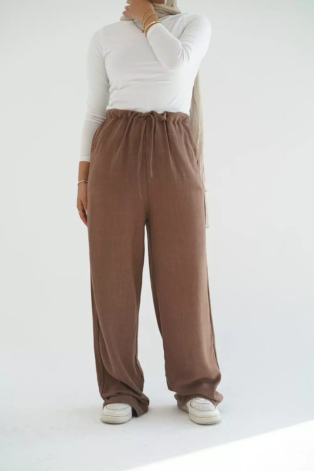 Brown linen trousers with waistband image