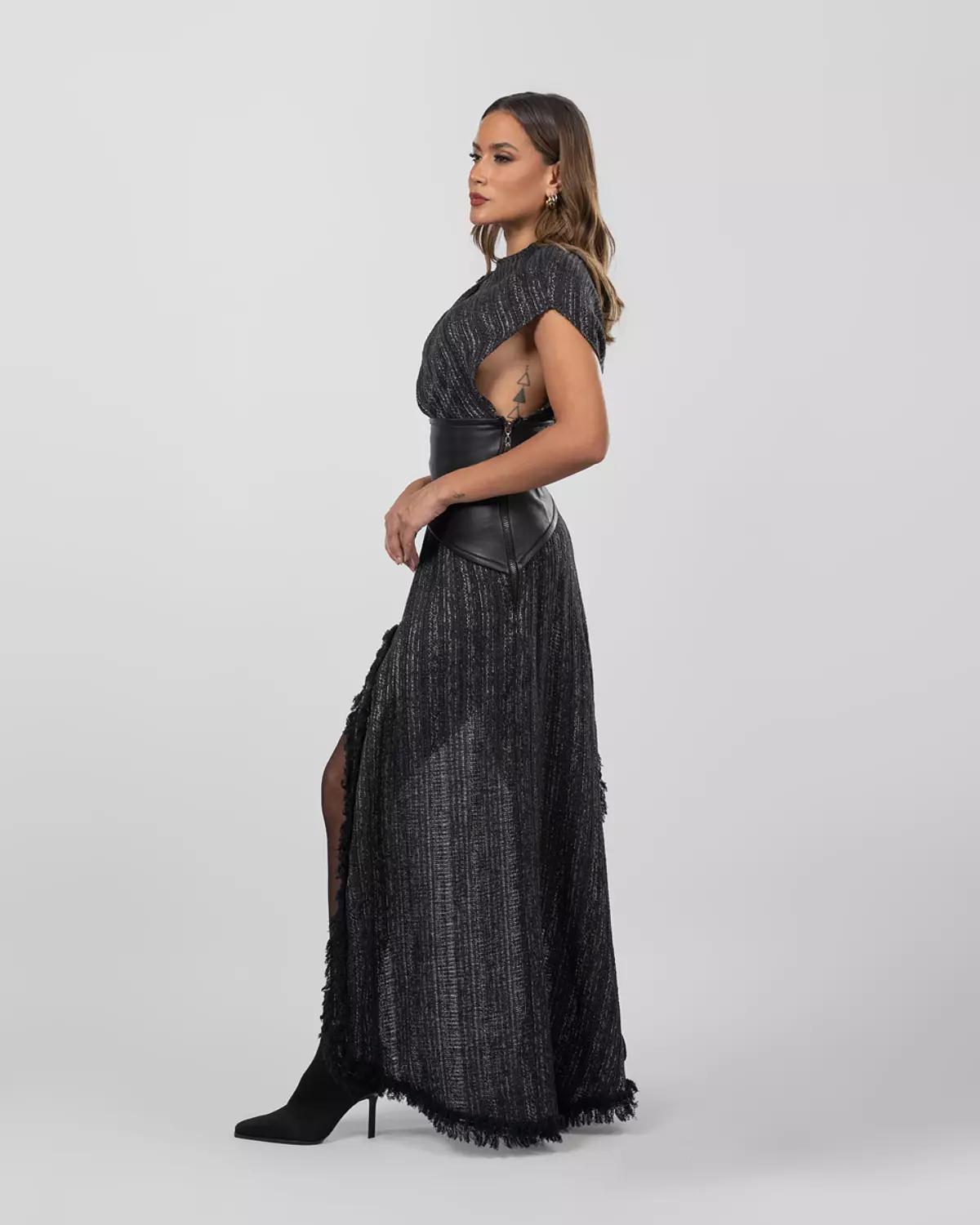 Asymmetric dress with leather belt   7