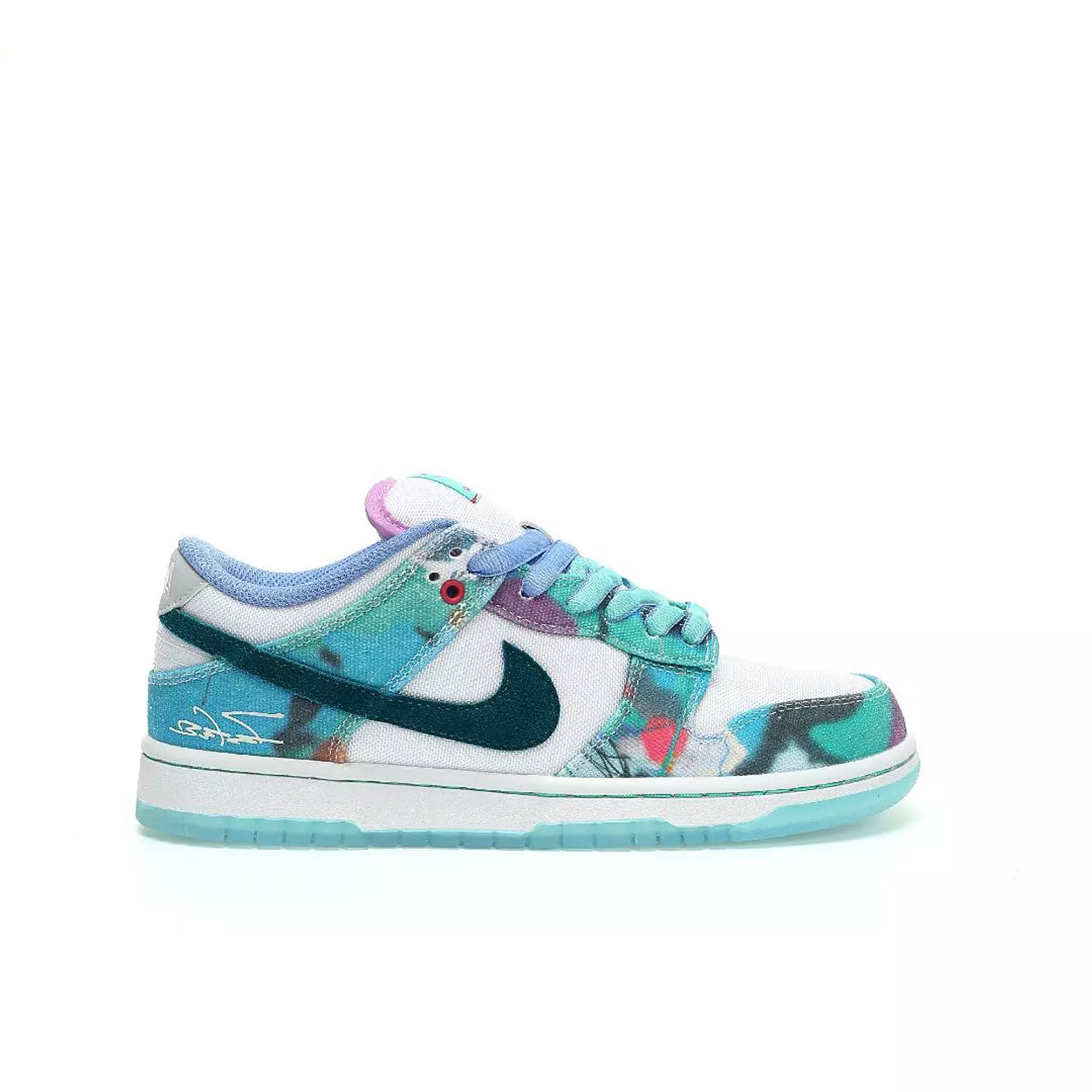 Nike SB Dunk Low x Futura Laboratories image