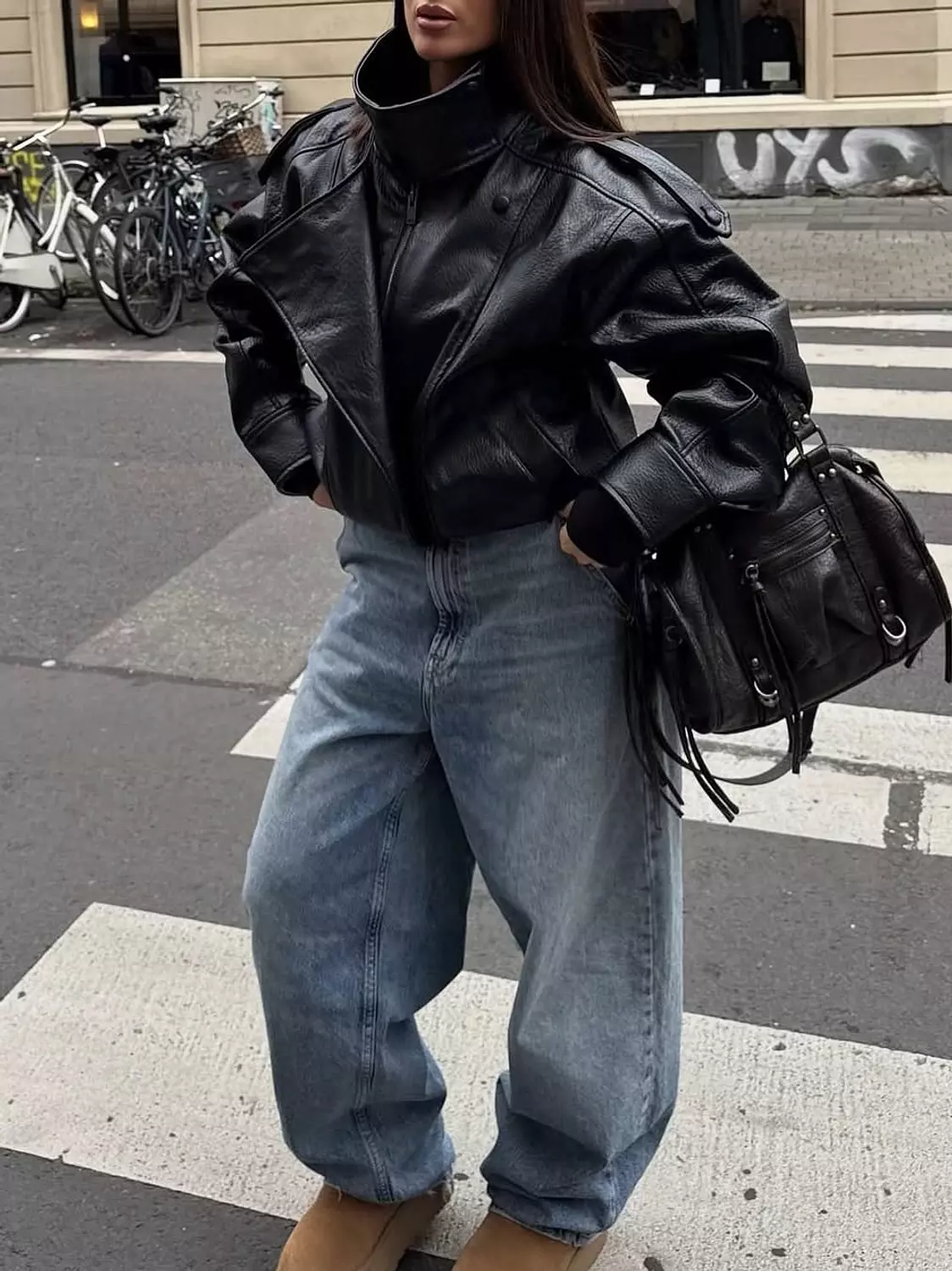 <p style="text-align: start">Bomber </p>