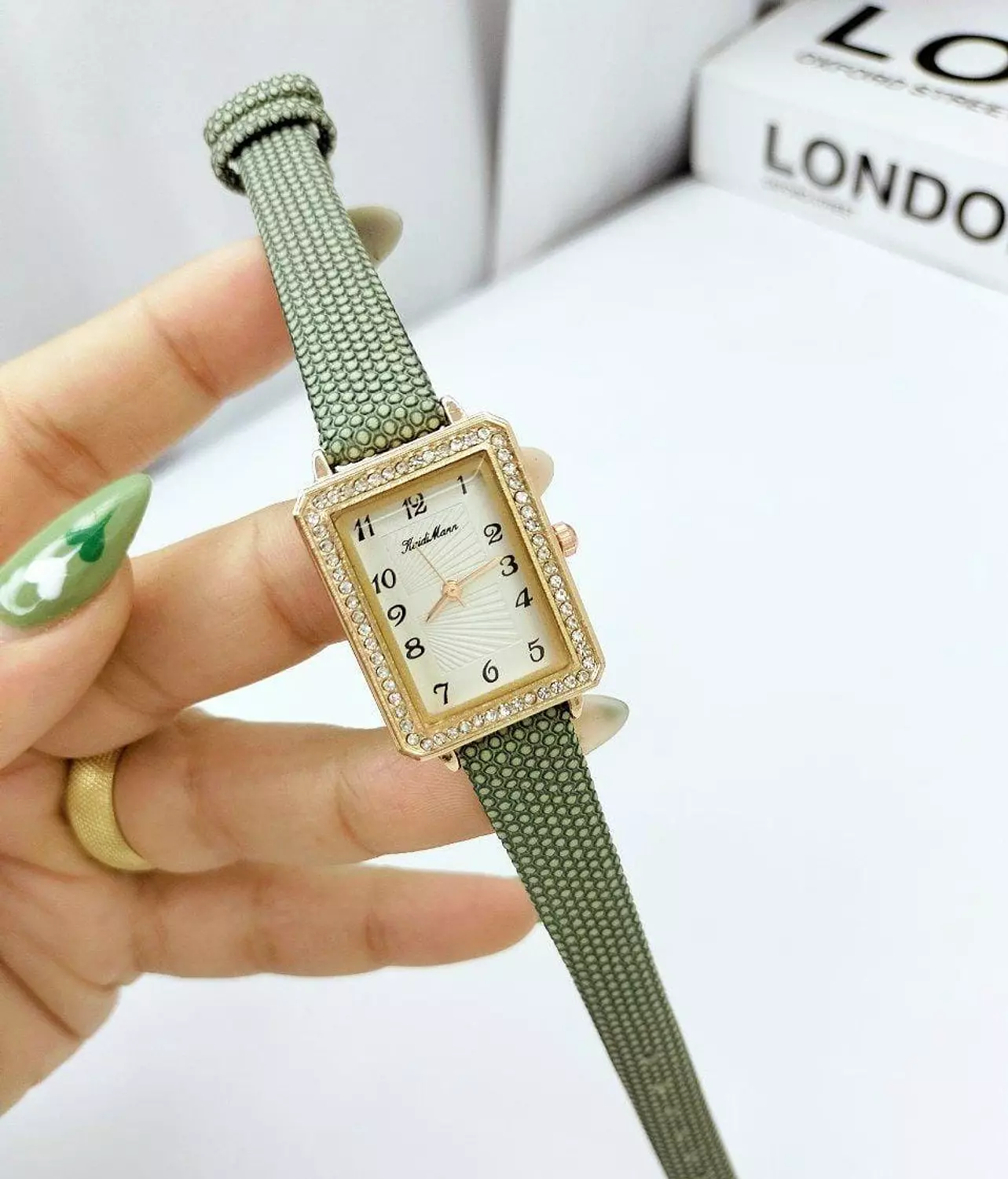 Watch W01 15