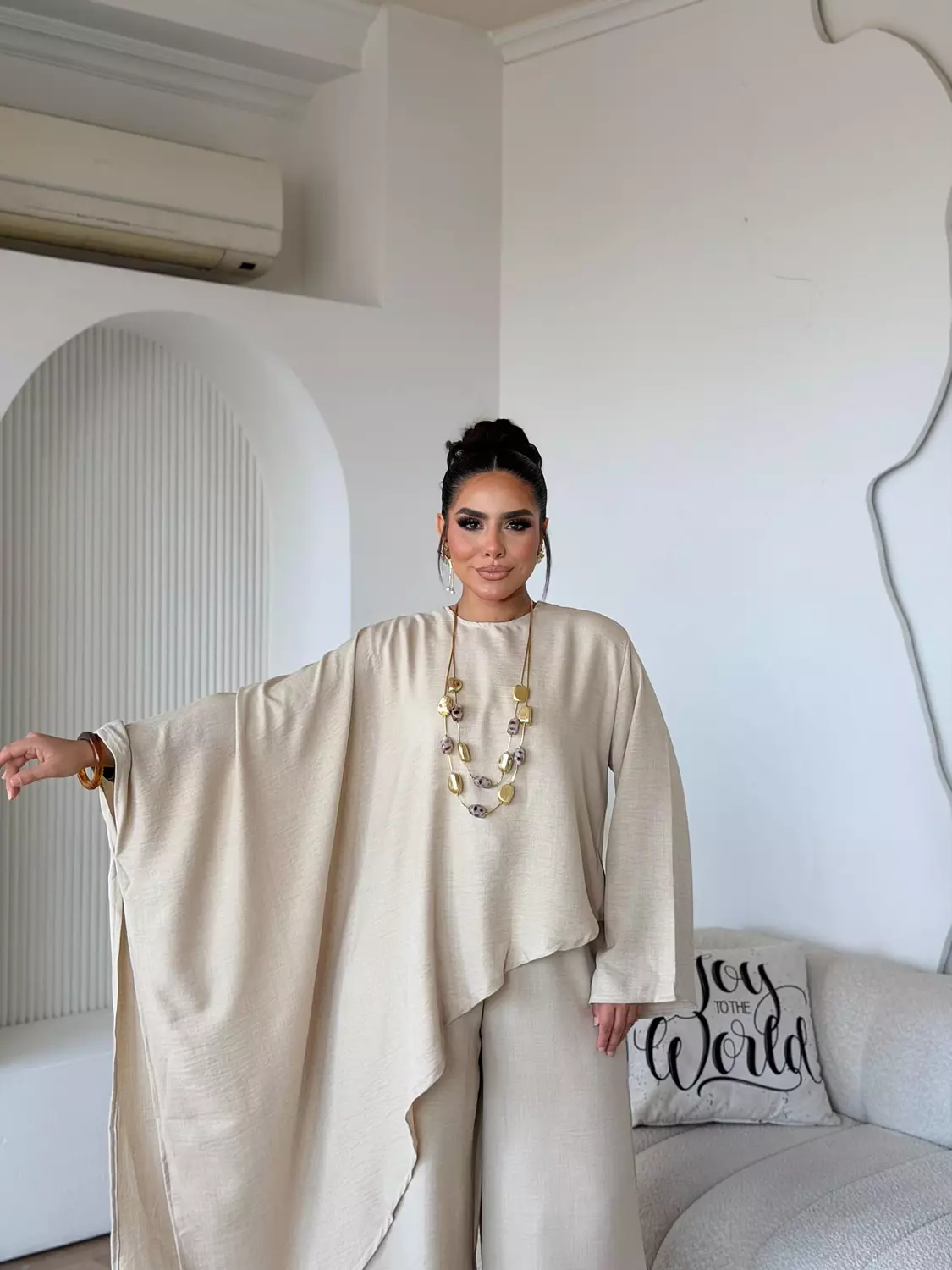 The Flowy Set In Beige 3