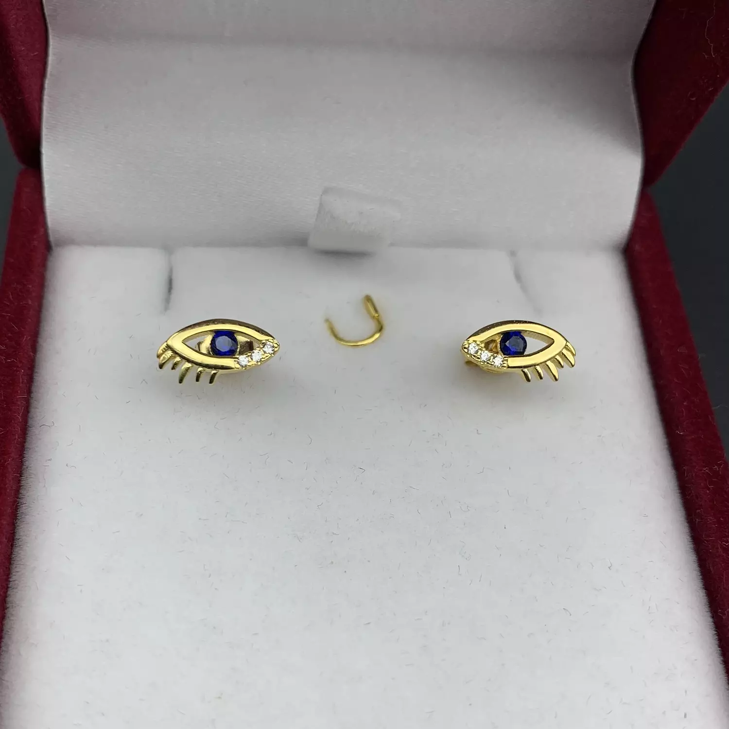 Blue eye earring image