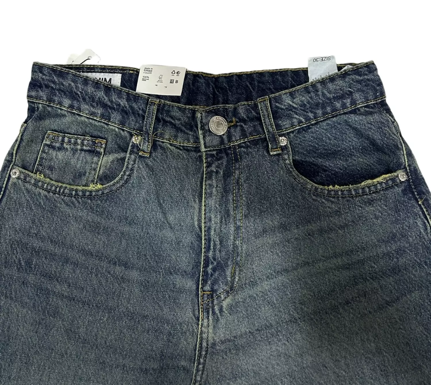 Contrast Wash Denim Jeans 2