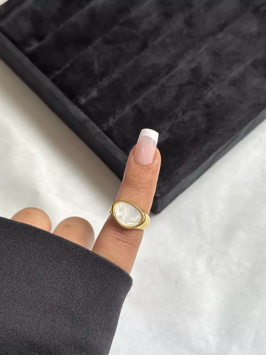 Bold Oval white stone Ring 1