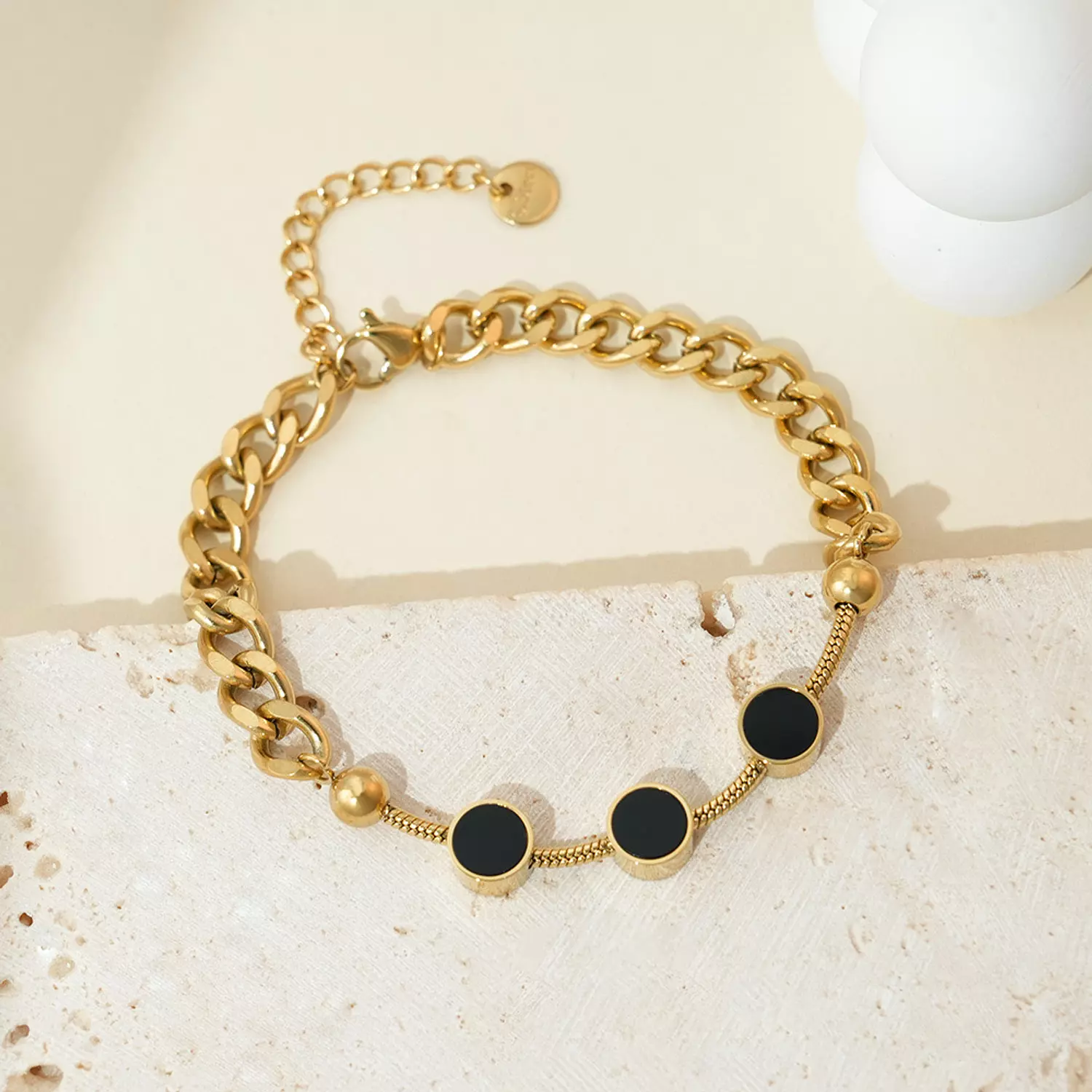 Triple round charms bracelet 2
