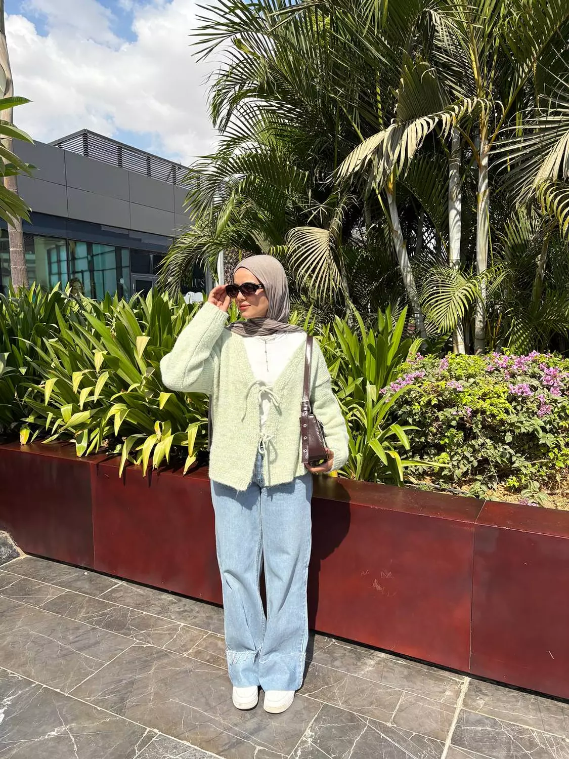 <p style="text-align: start"></p>