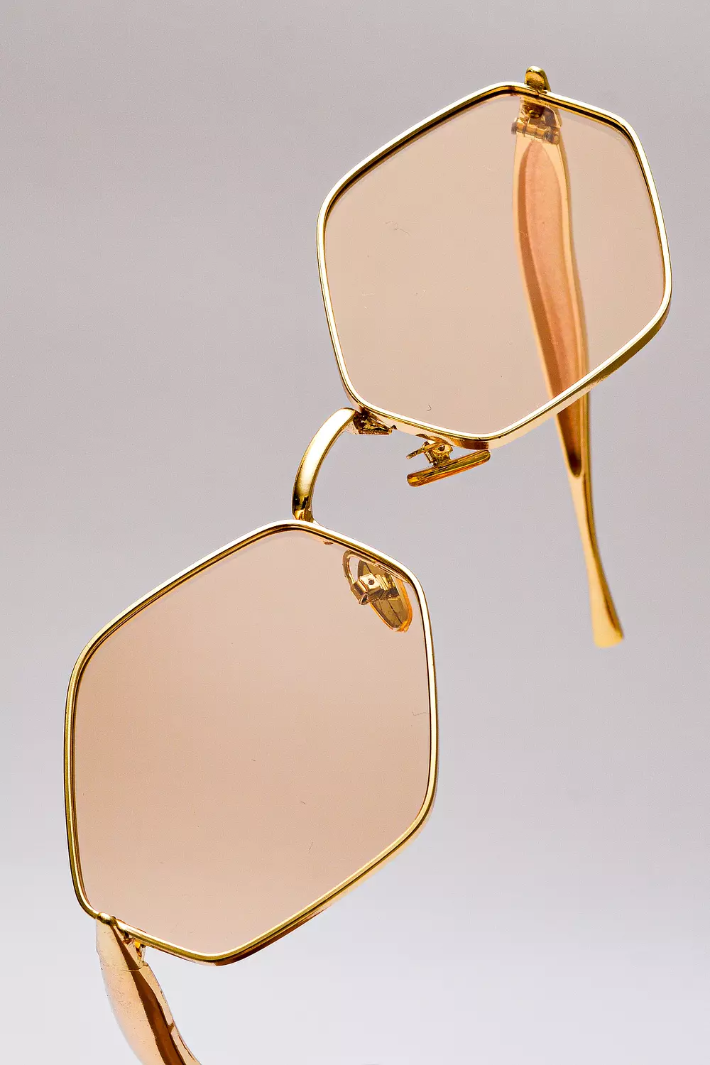 trendy sunglasses image
