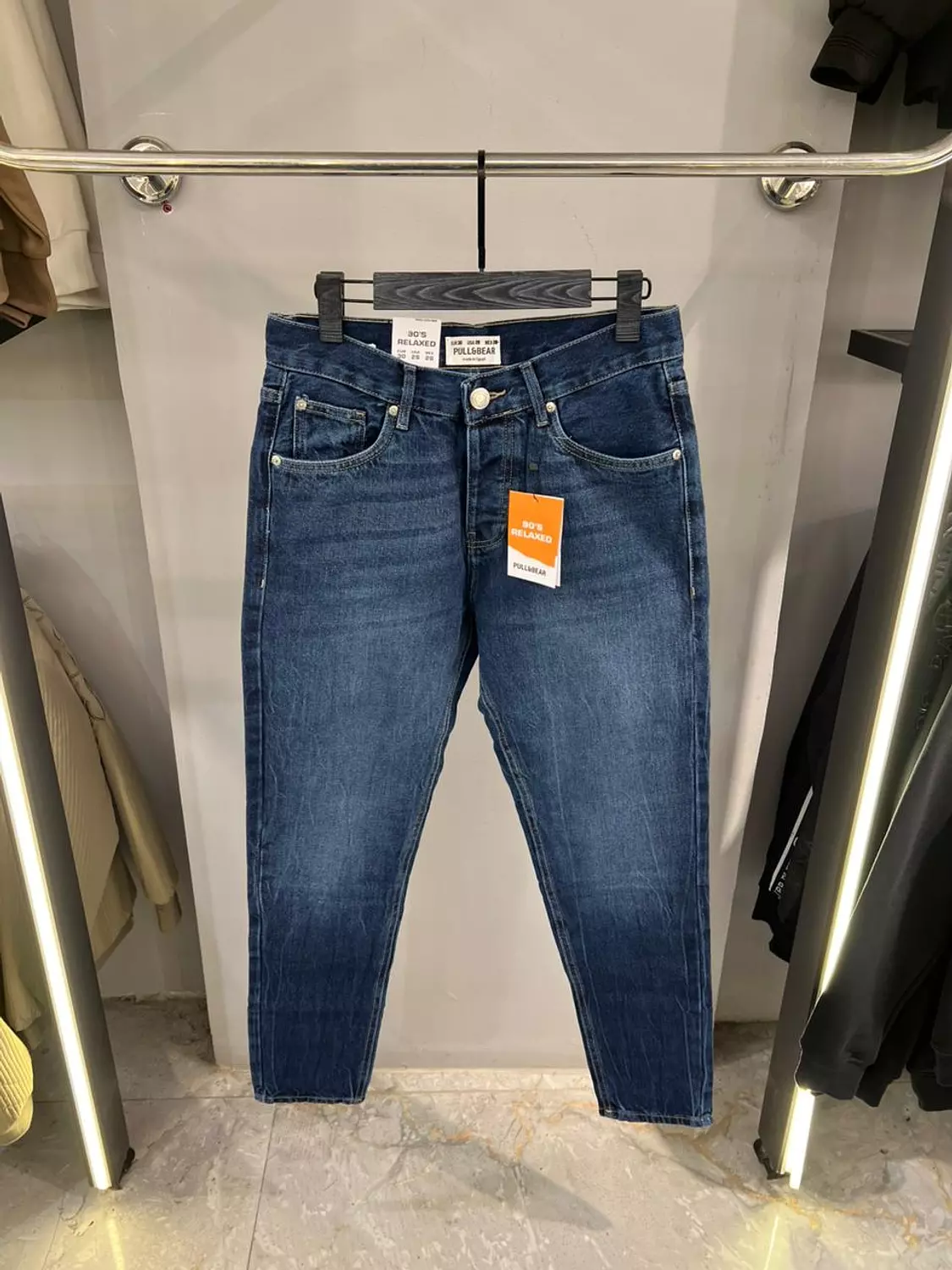 PULL & BEAR RELAXED FIT JEANS 4