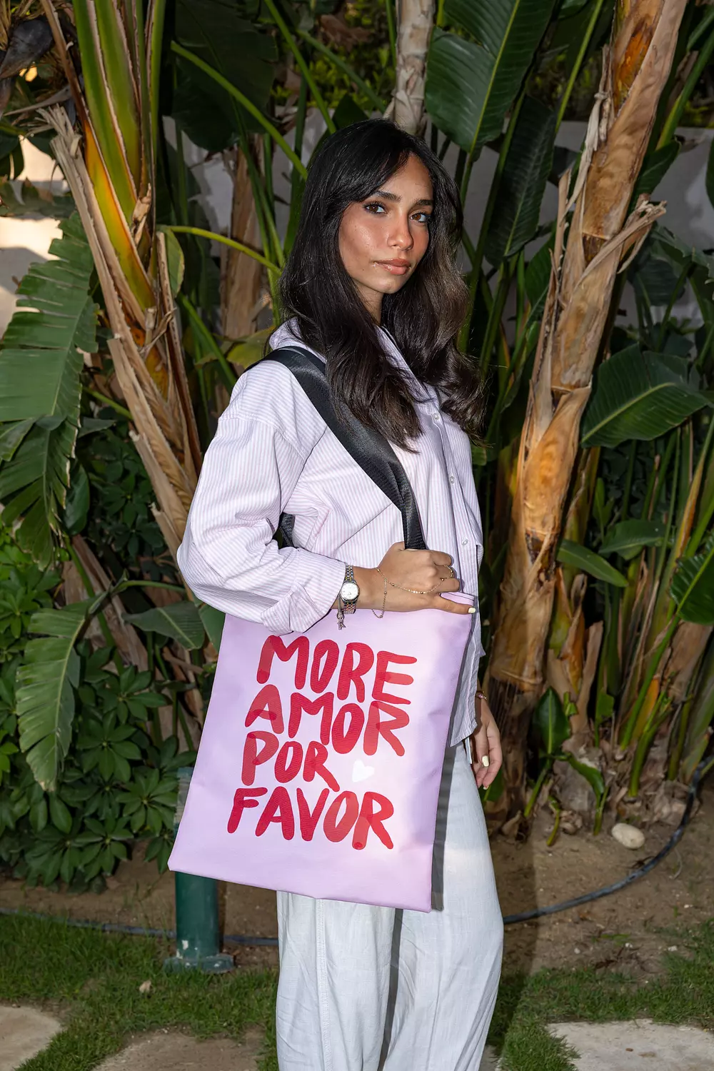 More Amor Por Favor hover image
