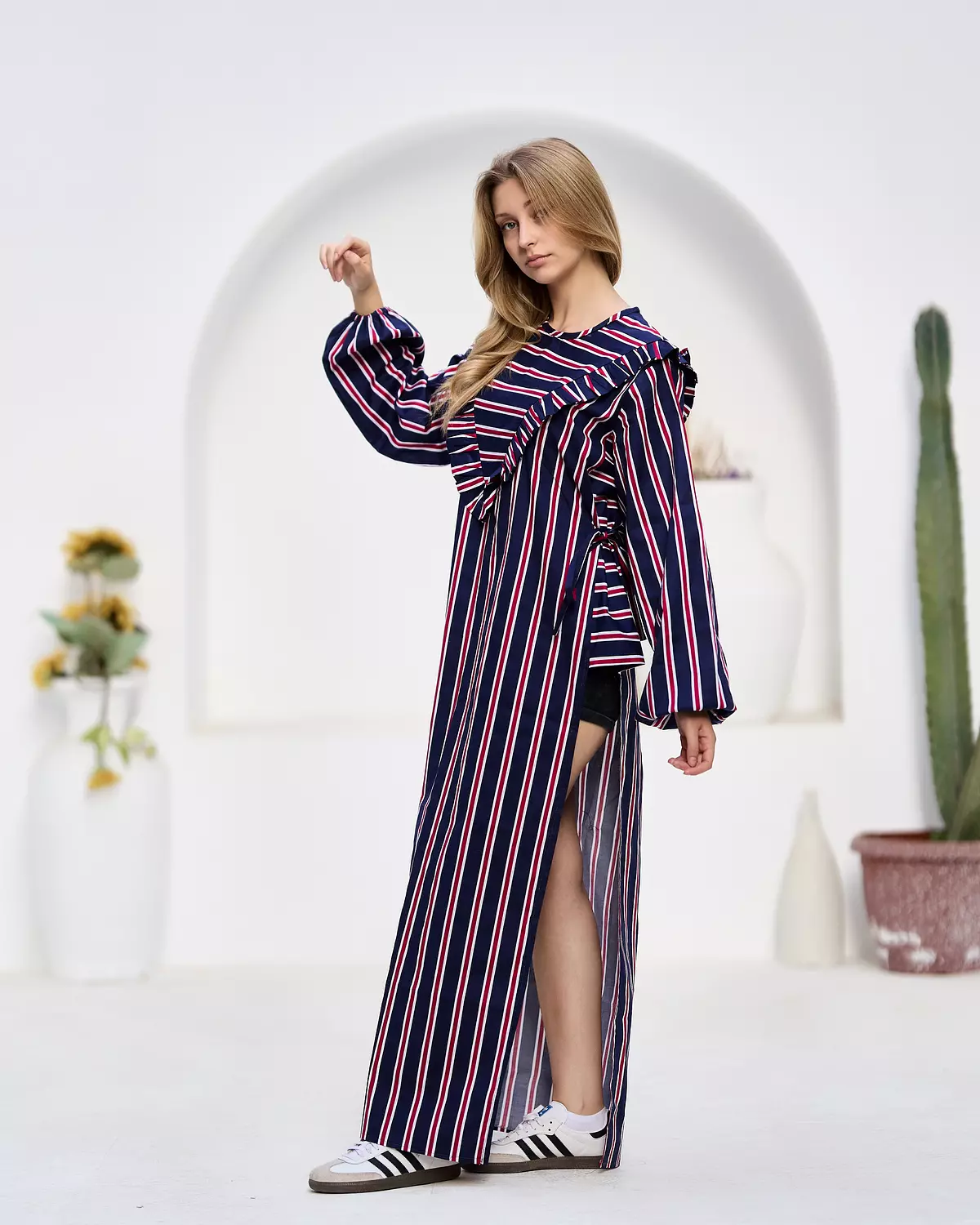 Striped high-slit dress 2