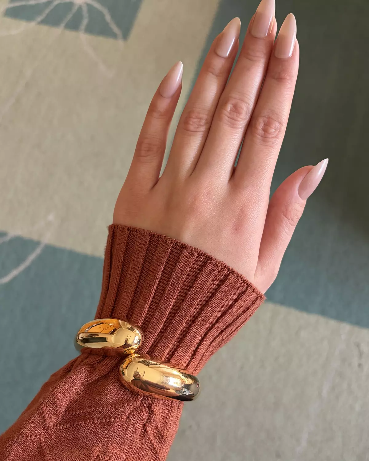 Chunky bangle - 2 curves - gold  1