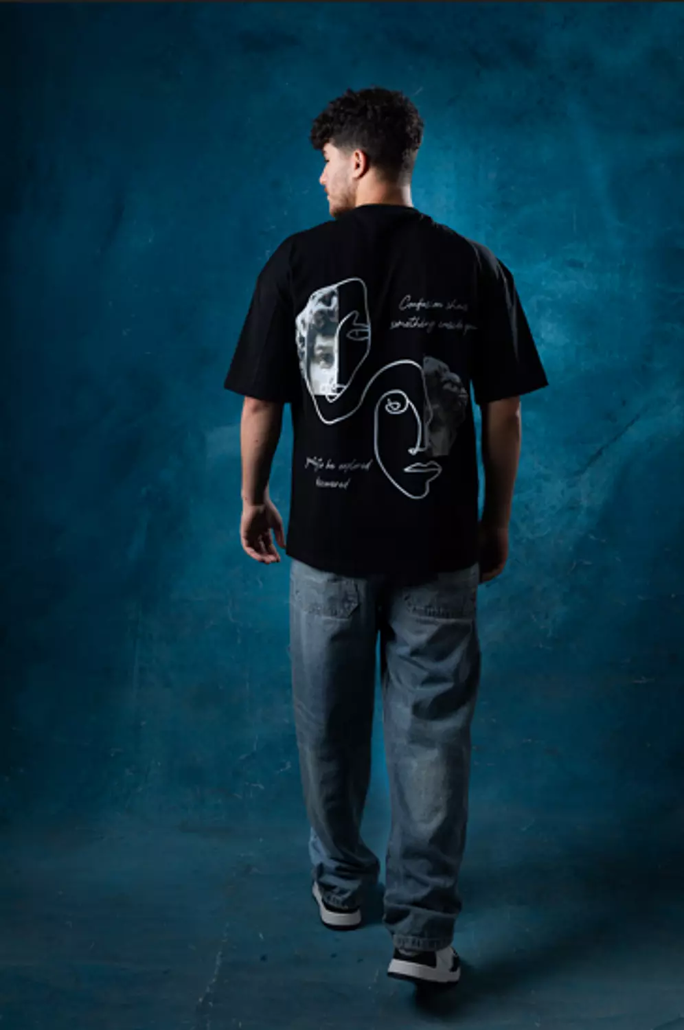 CoCo Oversized T-SHIRT. 2