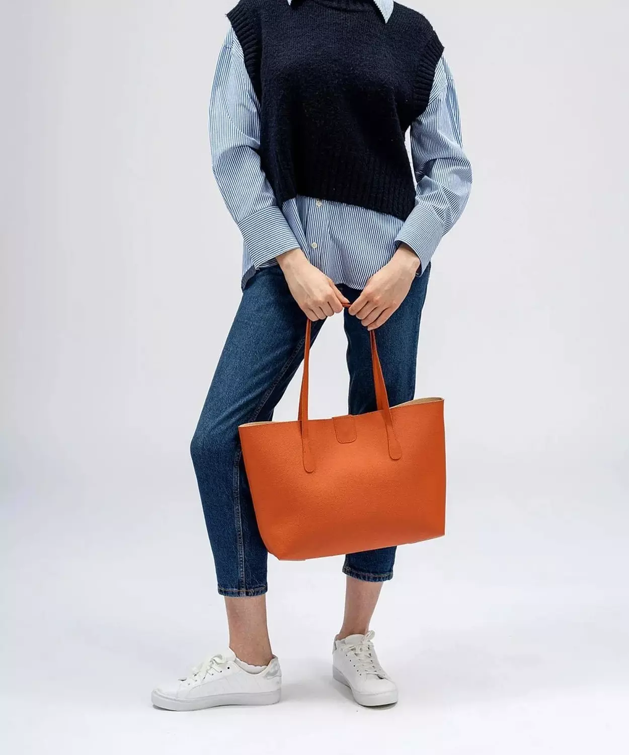 Orange shoulder bag  image