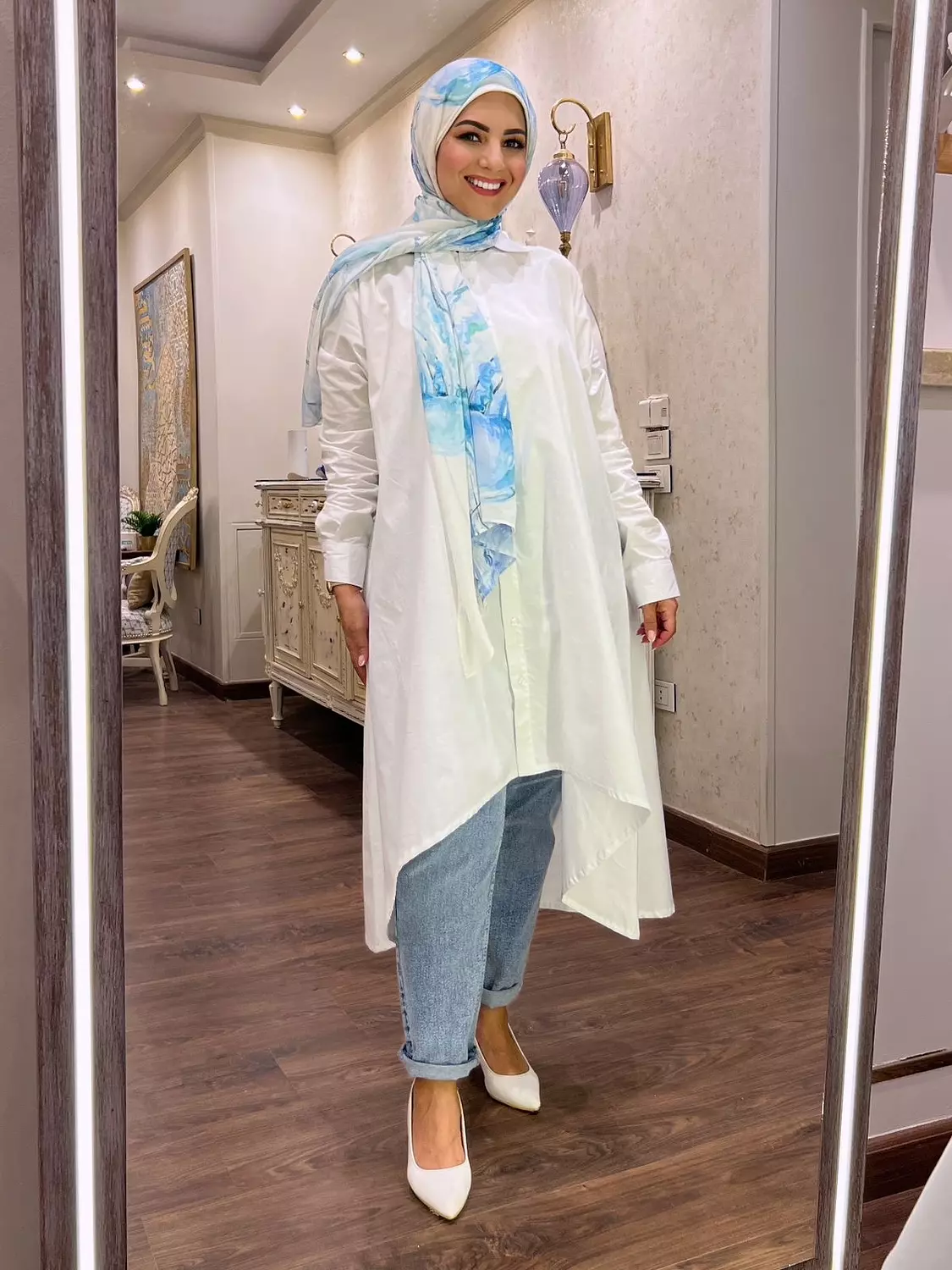 <p style="text-align: center"><br><strong>Cotton Basic Shirt - White</strong></p>