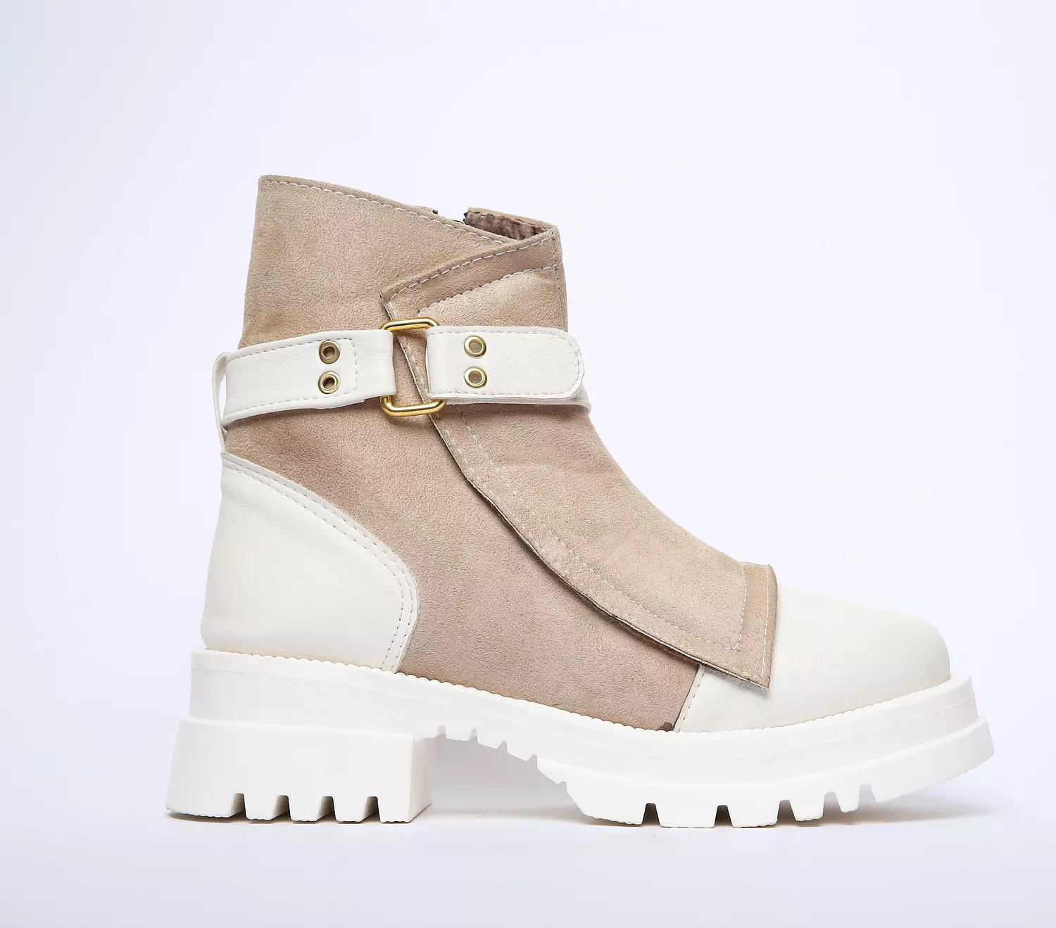 Conquer Boots  1