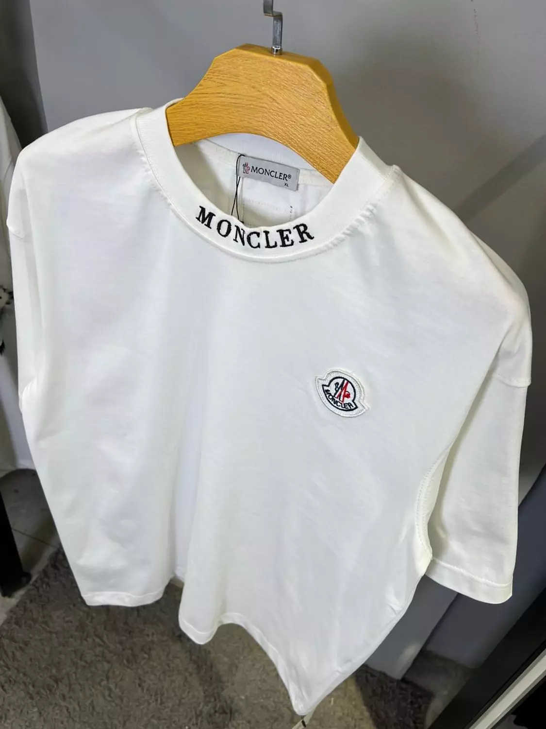 MONCLER TSHIRT / 1270 5