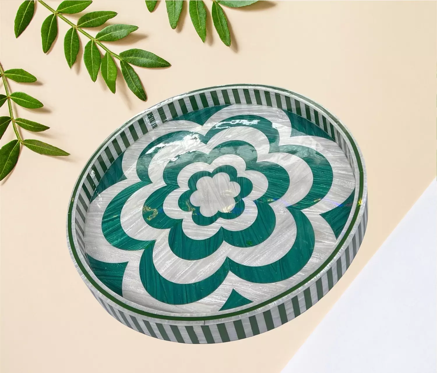 TRAY 4