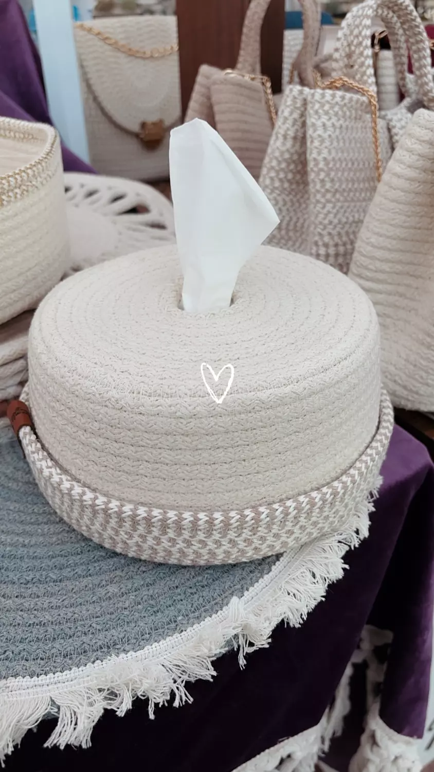 علبة مناديل مدوره مقاس ٢٠ سم  image