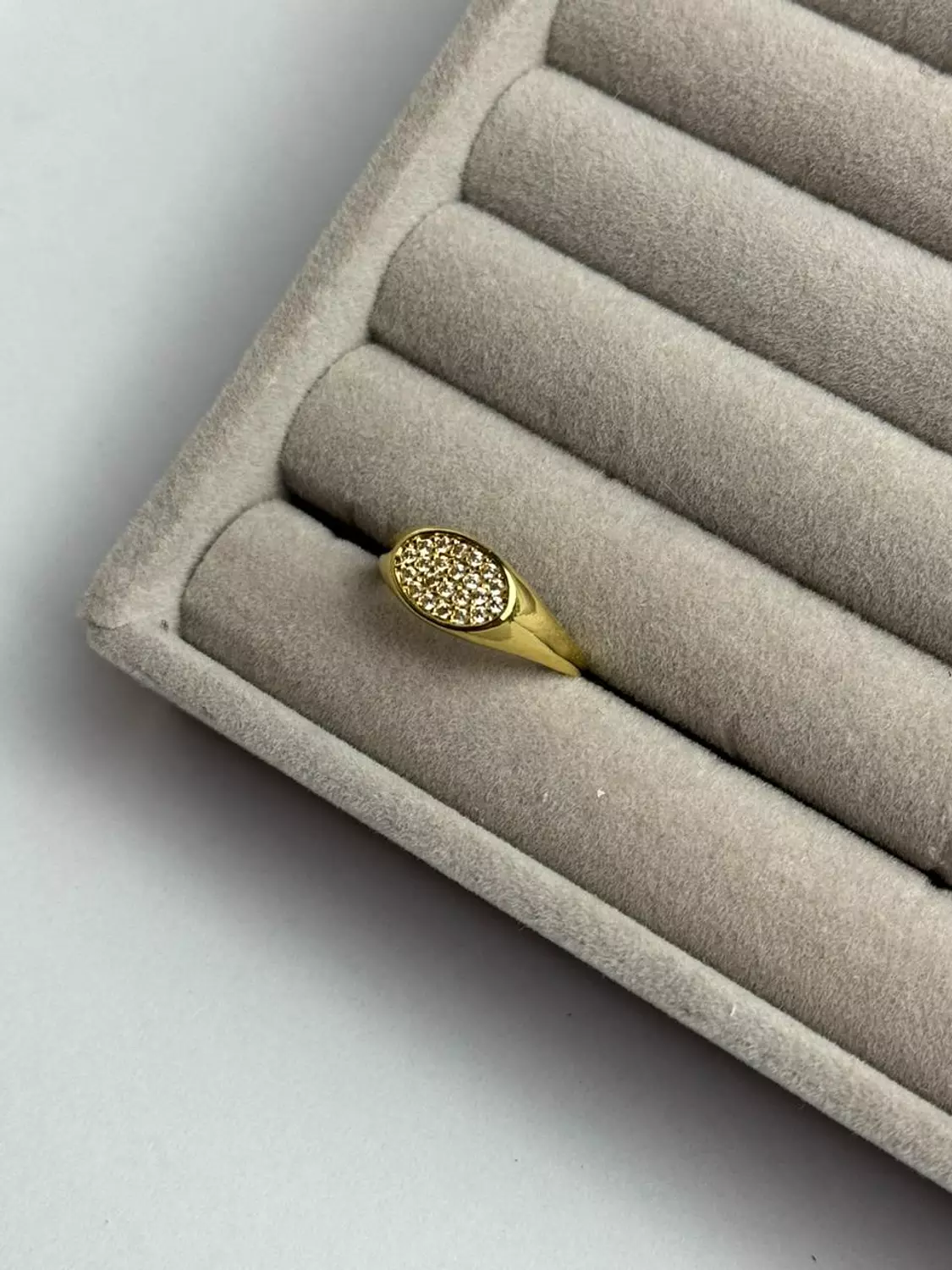 Ice Oval _ Pinky Ring image