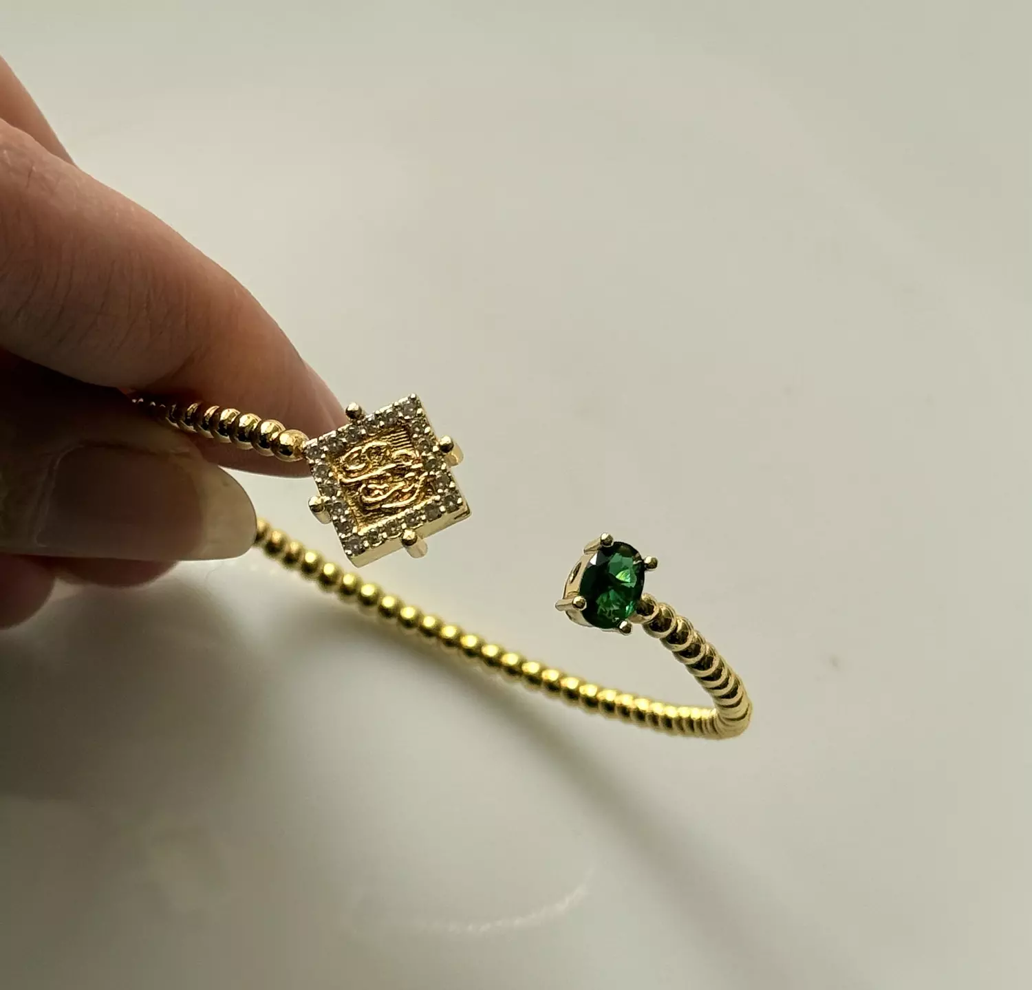 The D انت عمري  hover image