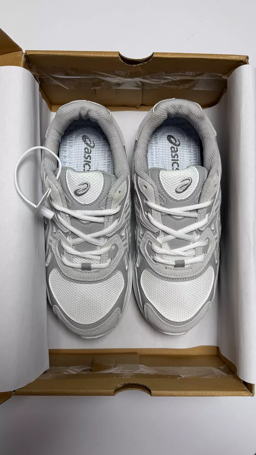 Asics GEL NYC in Grey   hover image