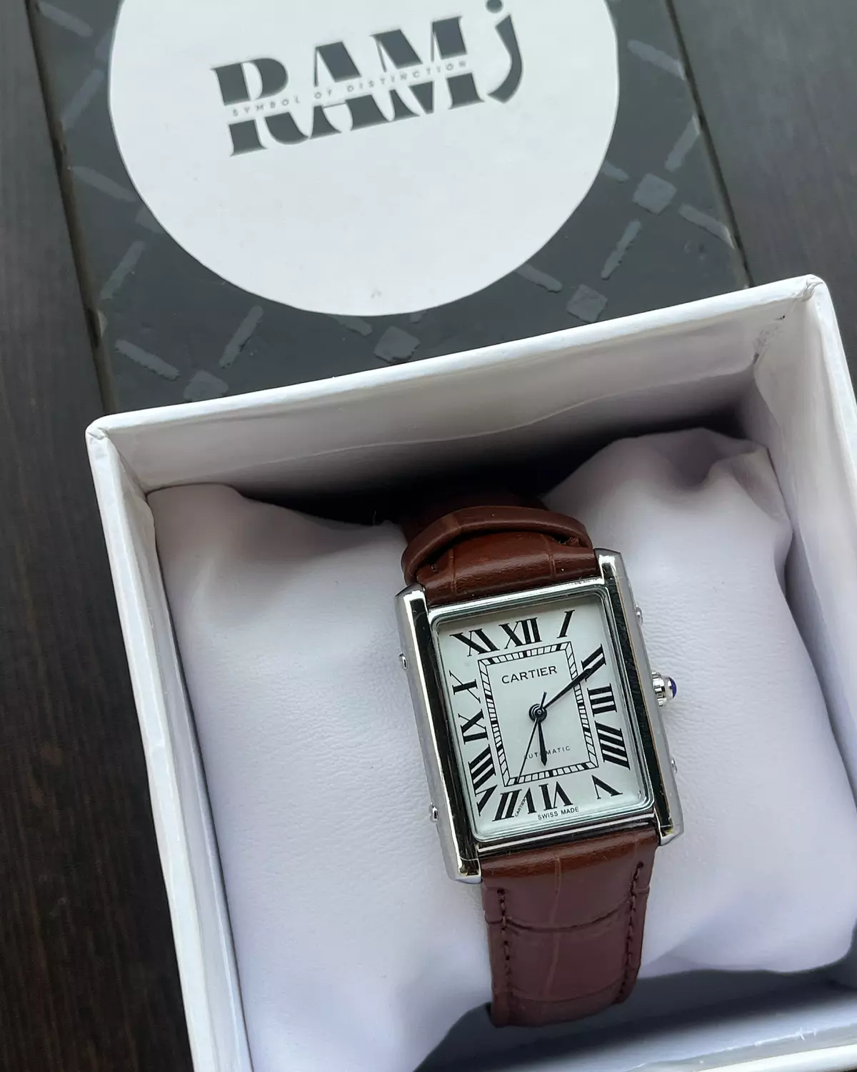 Cartier old money brown 4