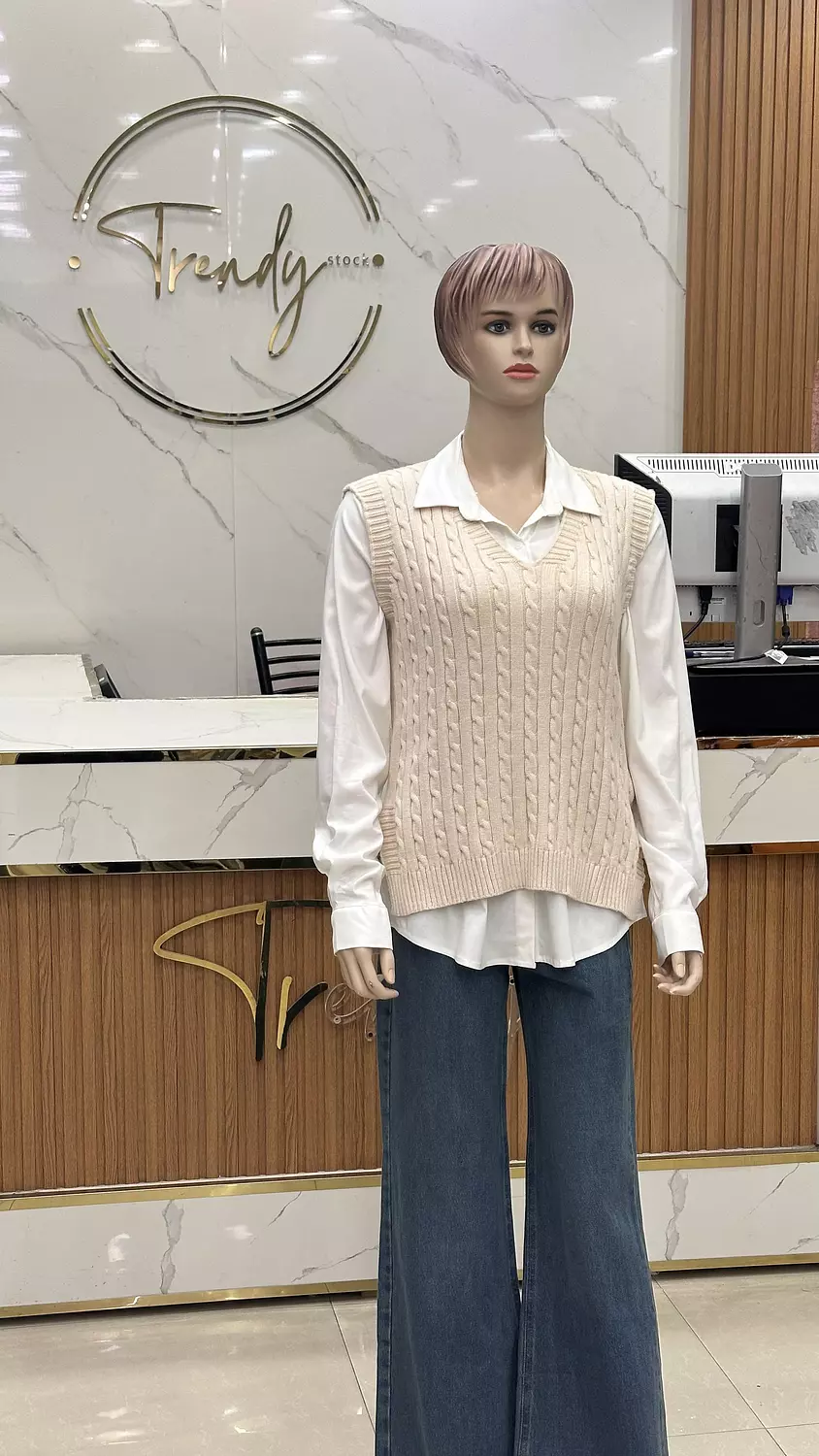 V-neck Sweater Vest 15