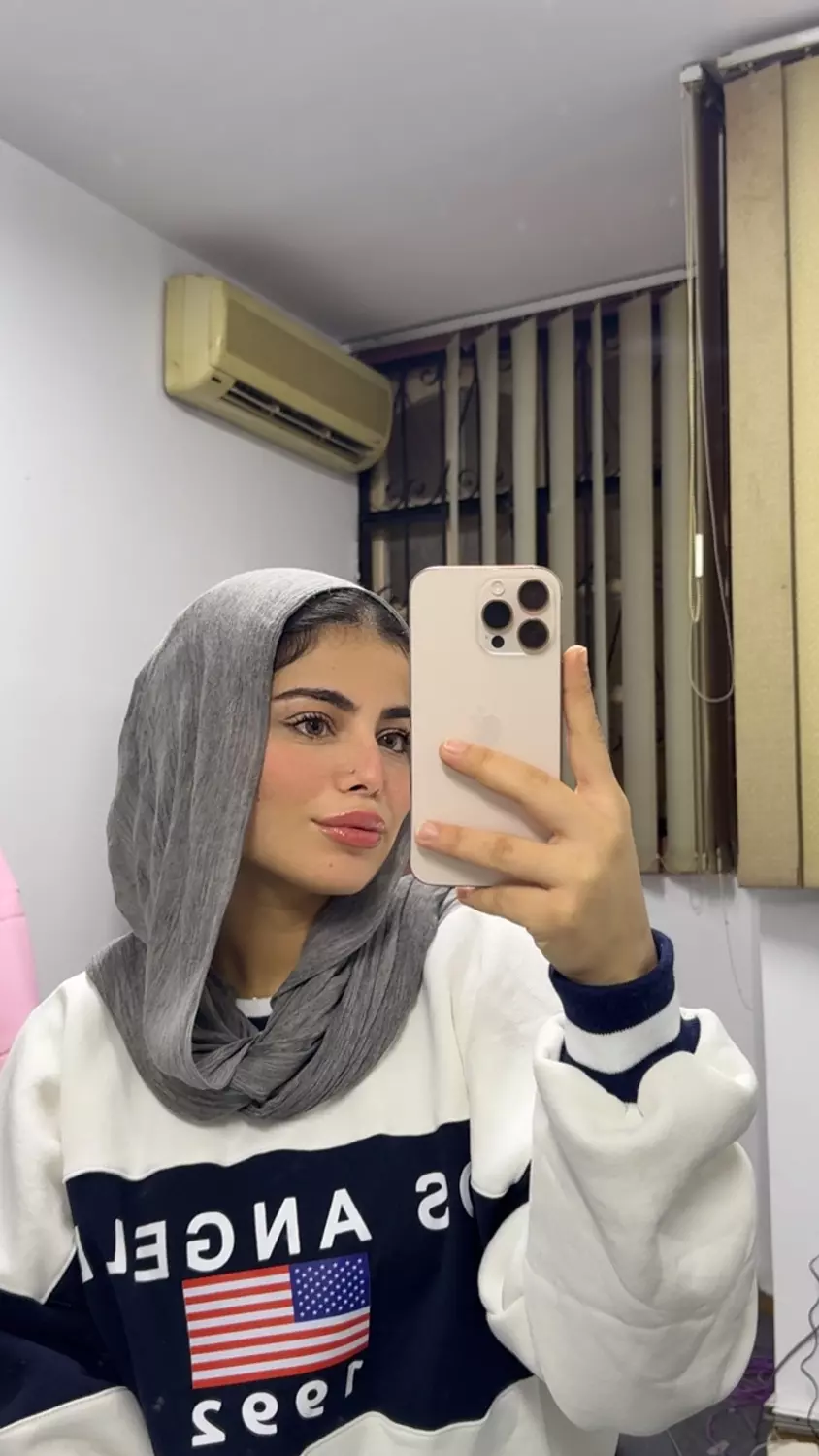 Los Angeles sweatshirt image