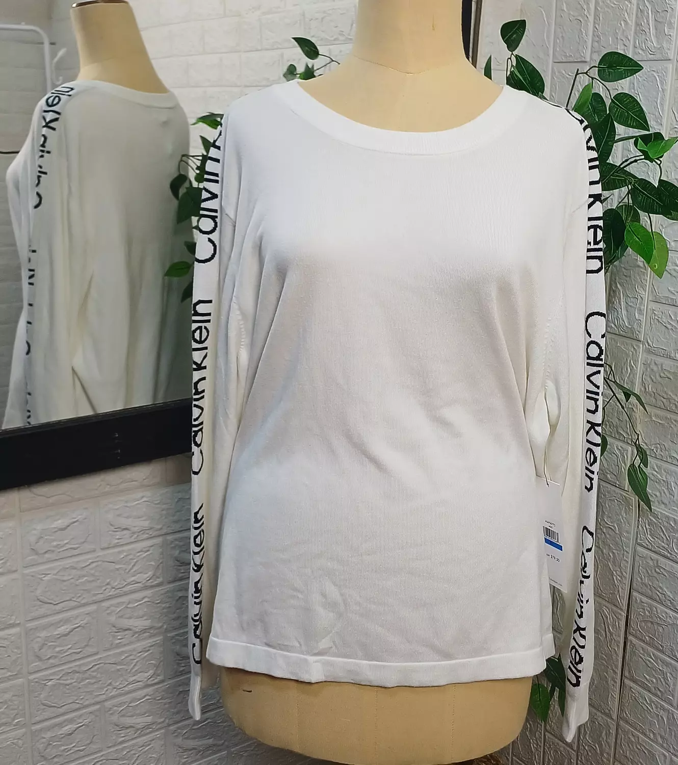 Pullover Calvin Klein  white  image